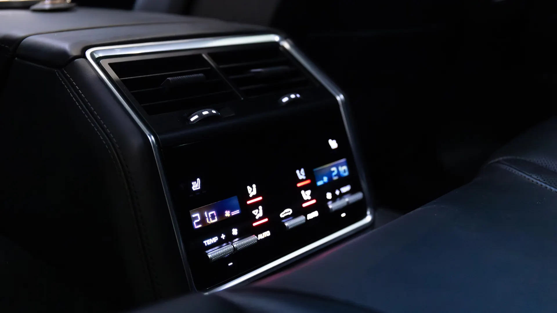 Porsche Panamera — photo 22