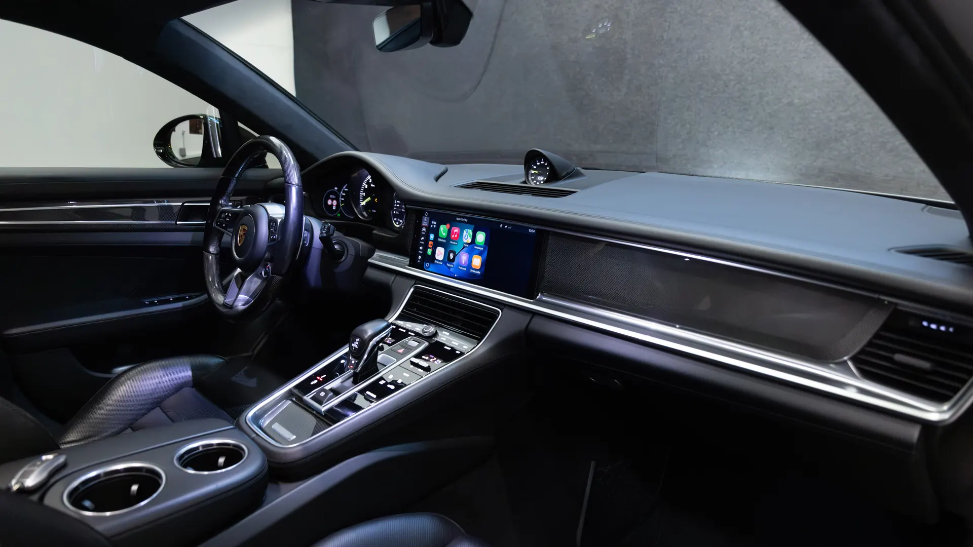 Porsche Panamera — photo 40