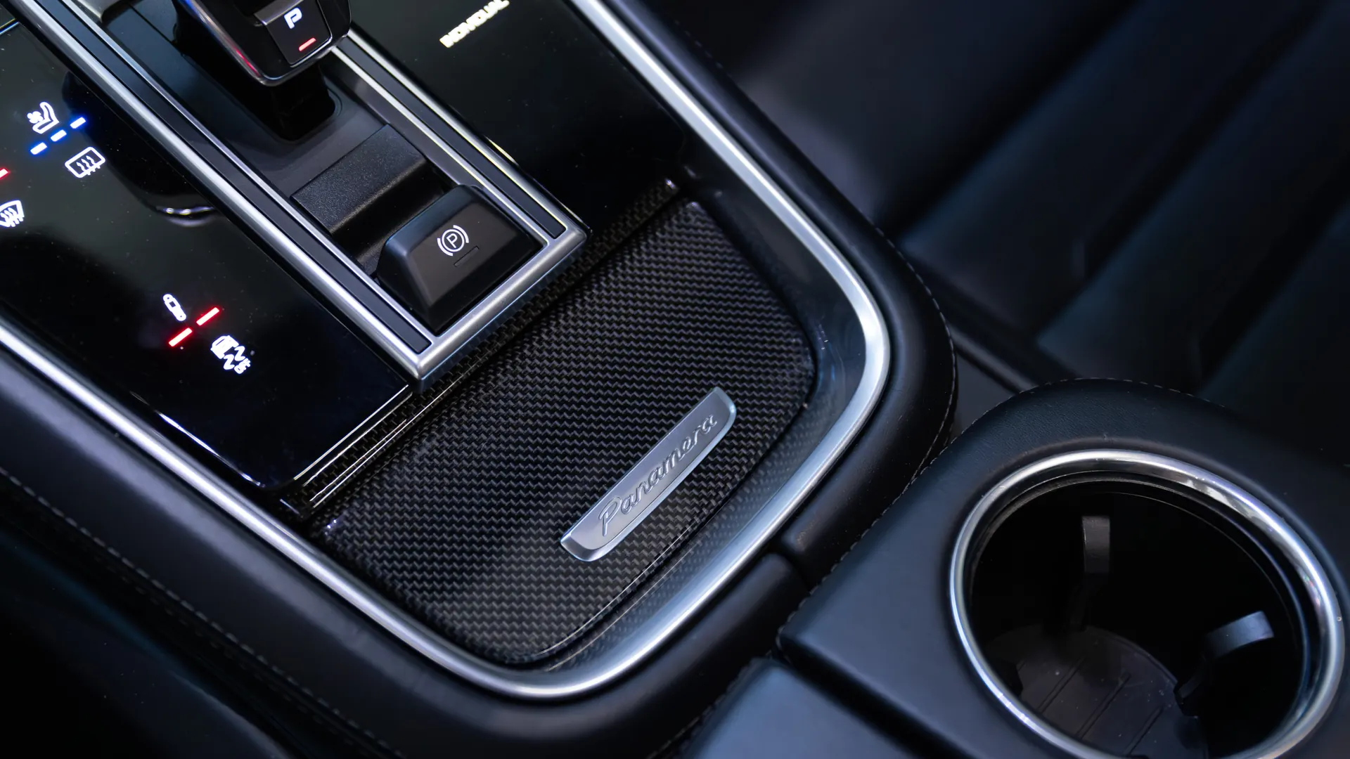 Porsche Panamera — photo 34
