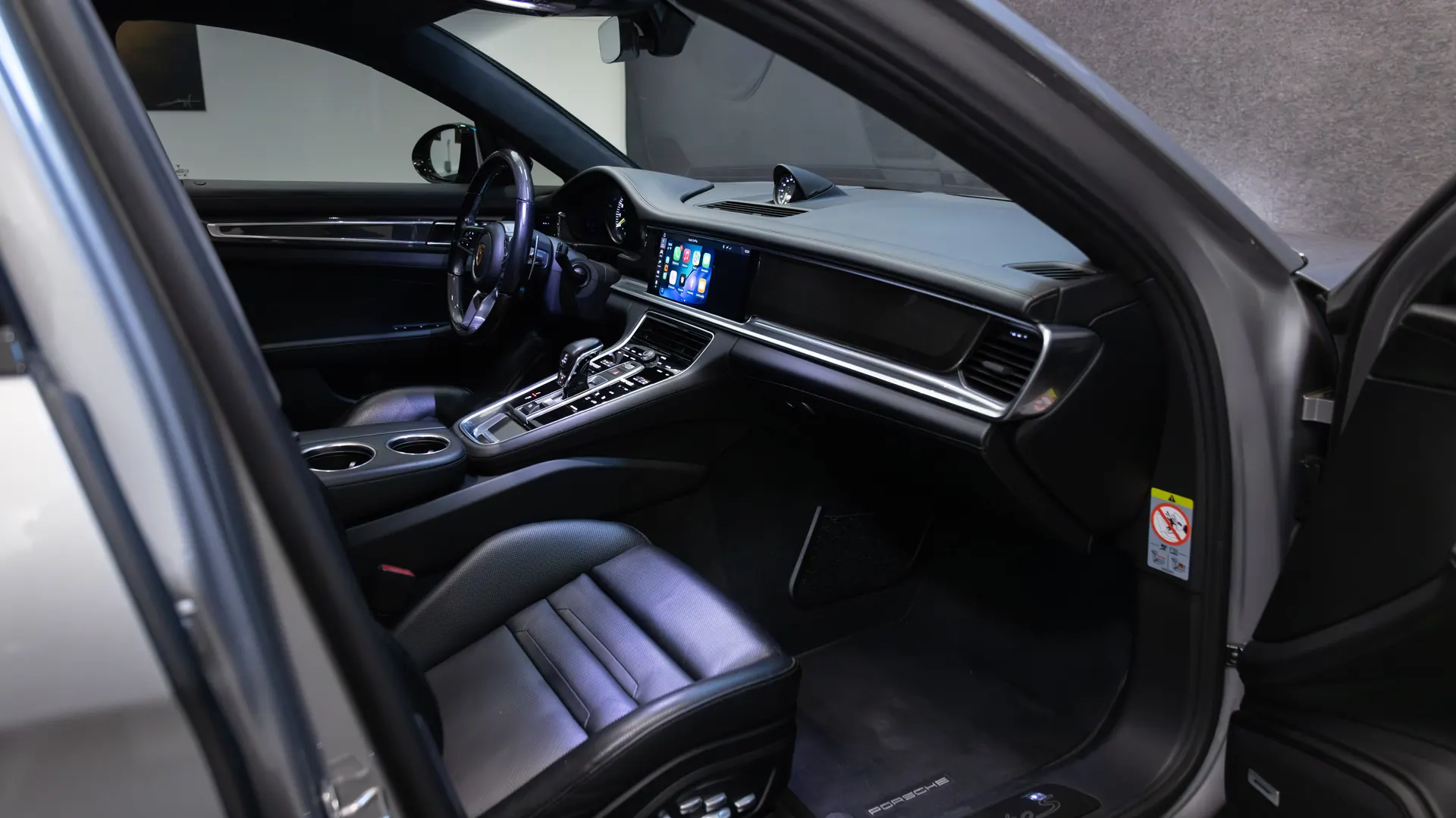 Porsche Panamera — photo 39