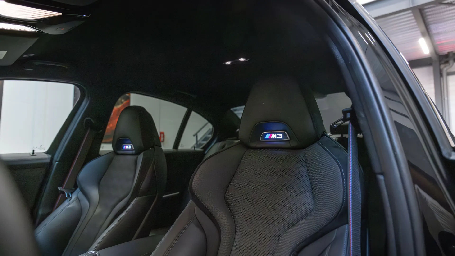 BMW M3 — photo 18