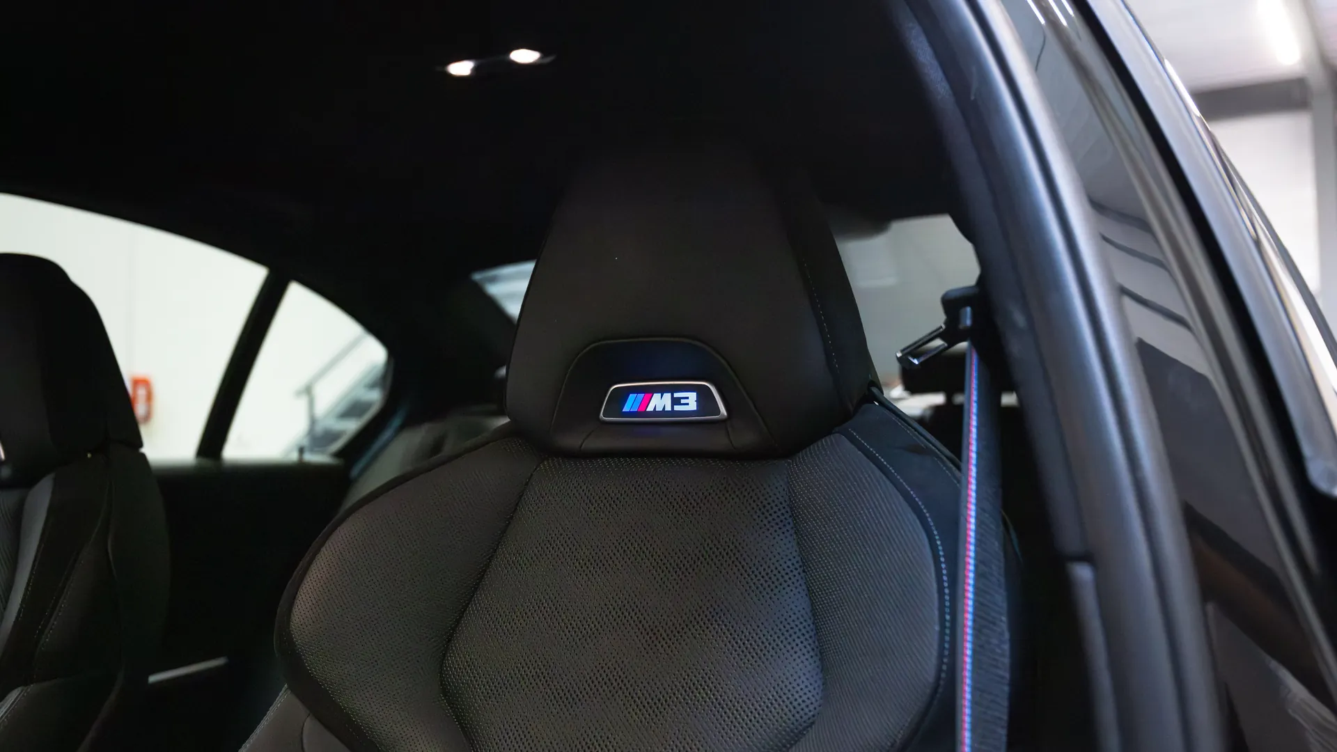 BMW M3 — photo 19