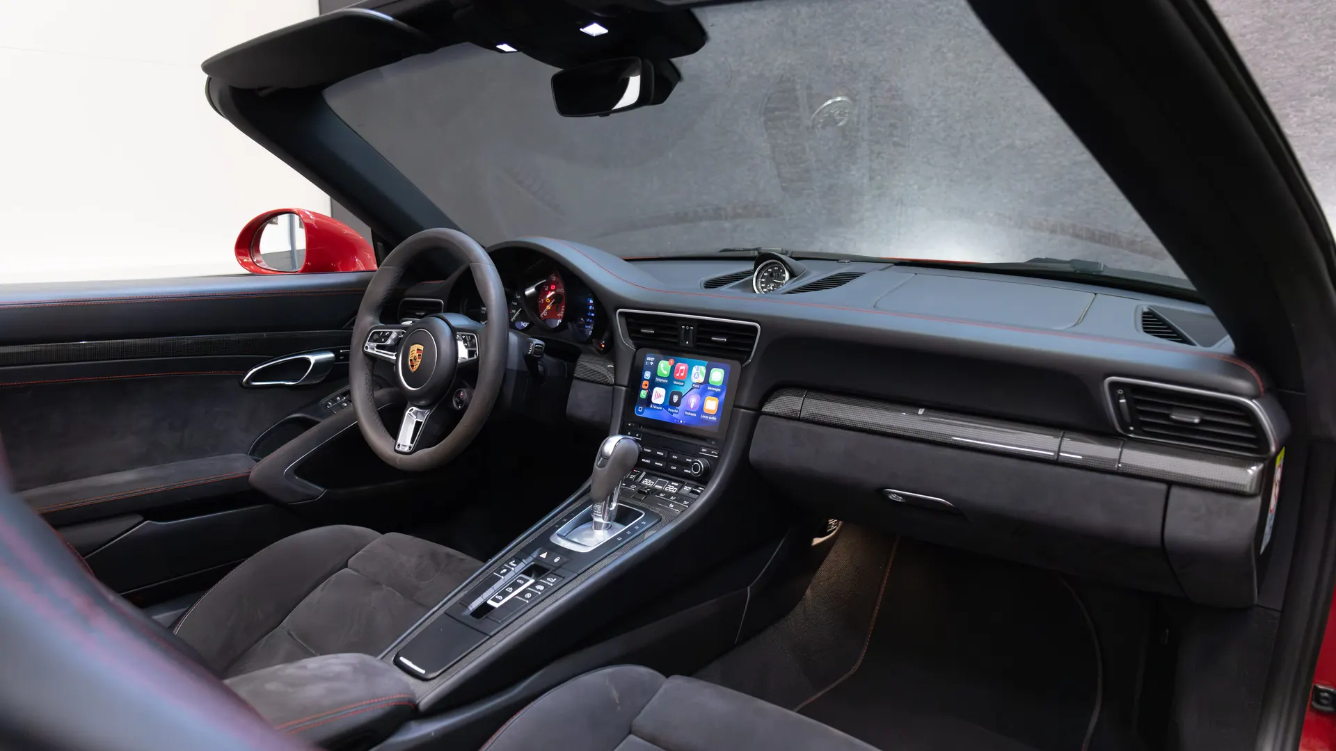 Porsche 911 — photo 30