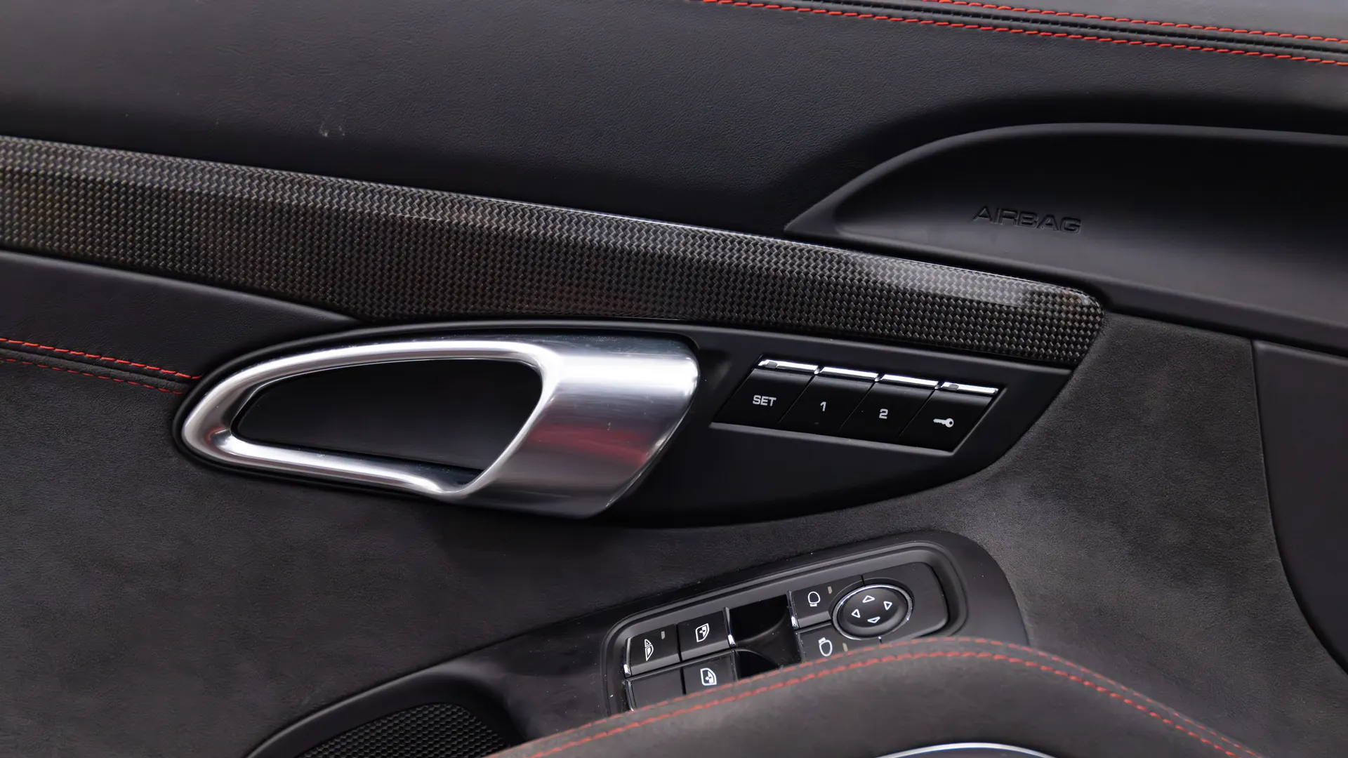Porsche 911 — photo 12