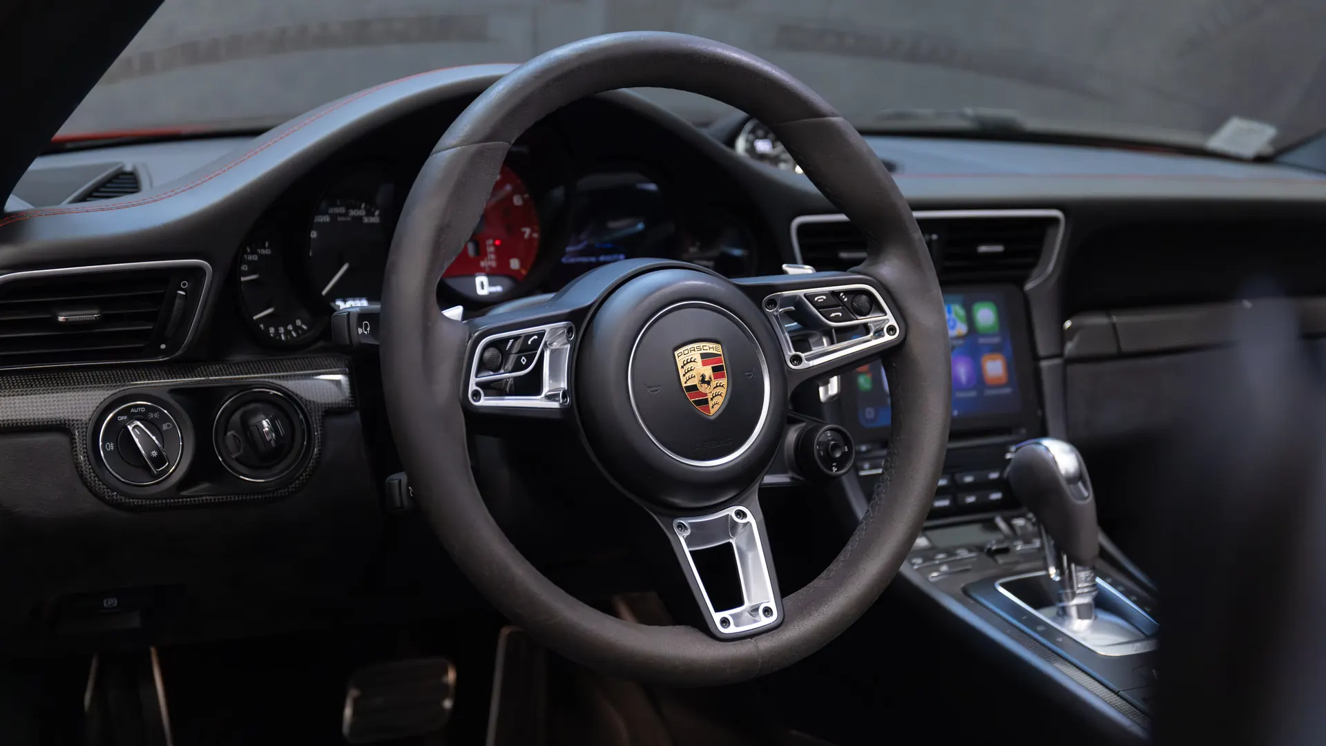 Porsche 911 — photo 15