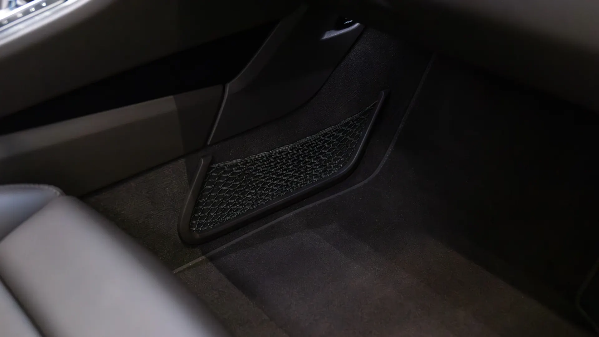Porsche 911 — photo 29