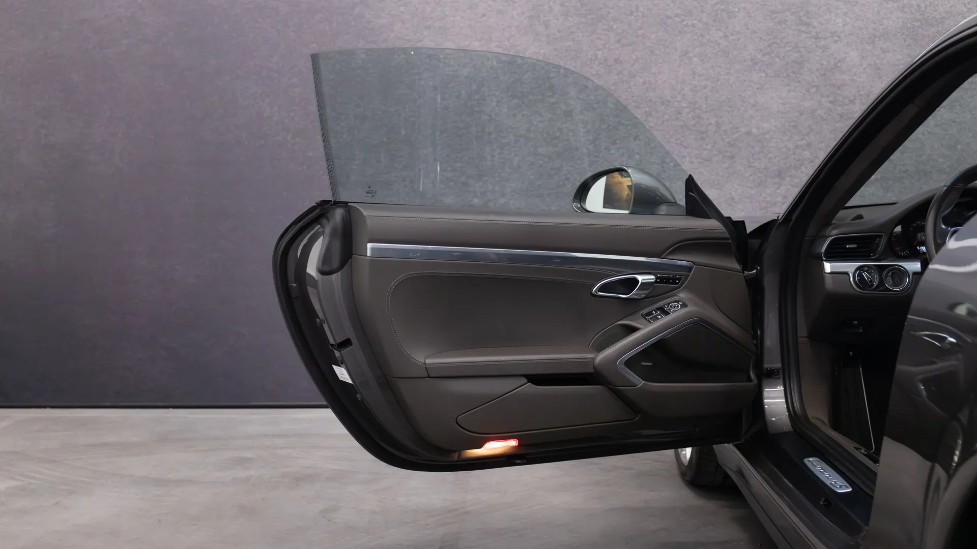 Porsche 911 — photo 7