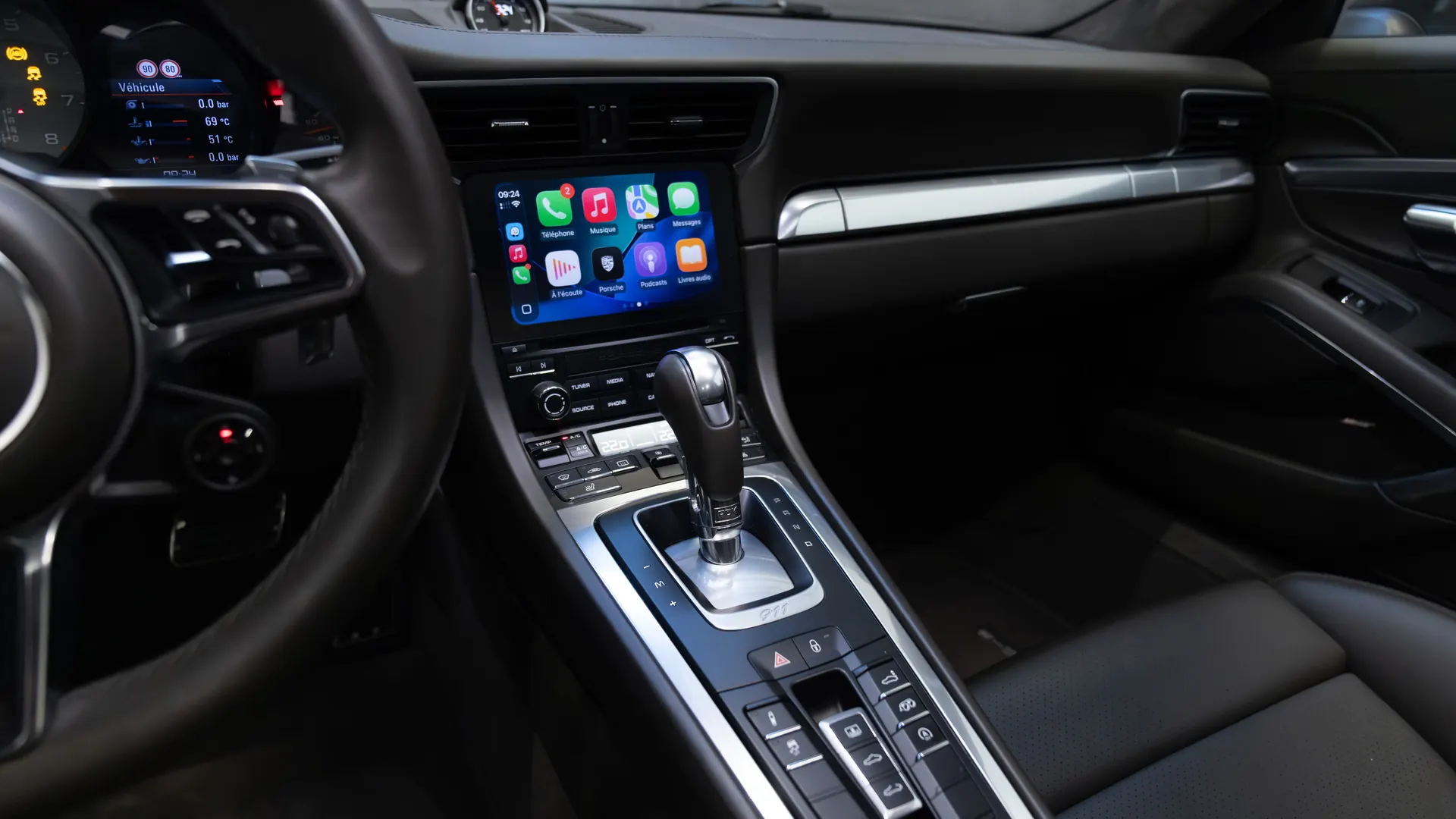 Porsche 911 — photo 24