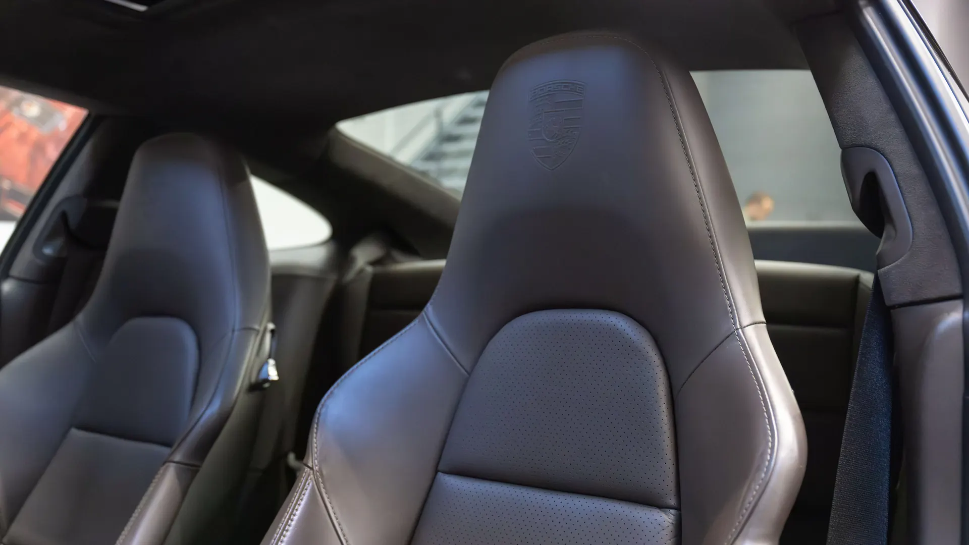 Porsche 911 — photo 14