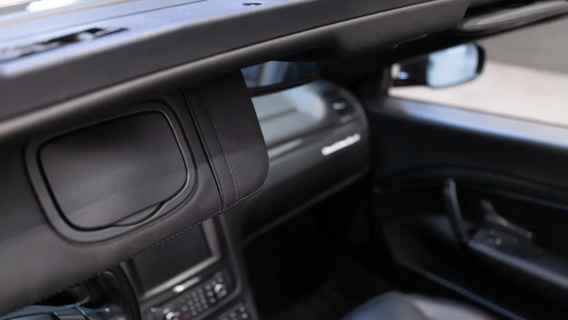 Maserati GranCabrio — photo 40