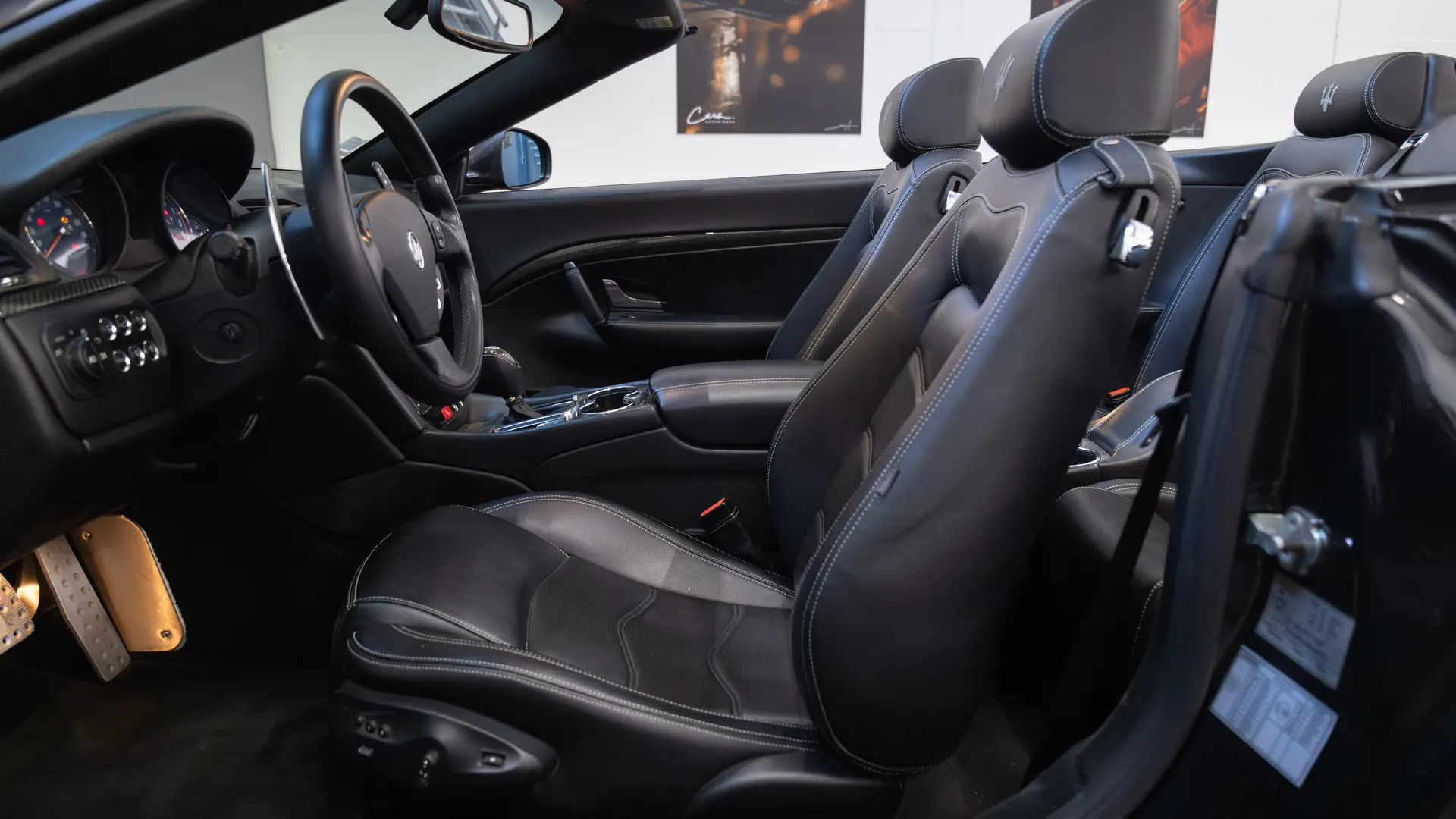Maserati GranCabrio — photo 17