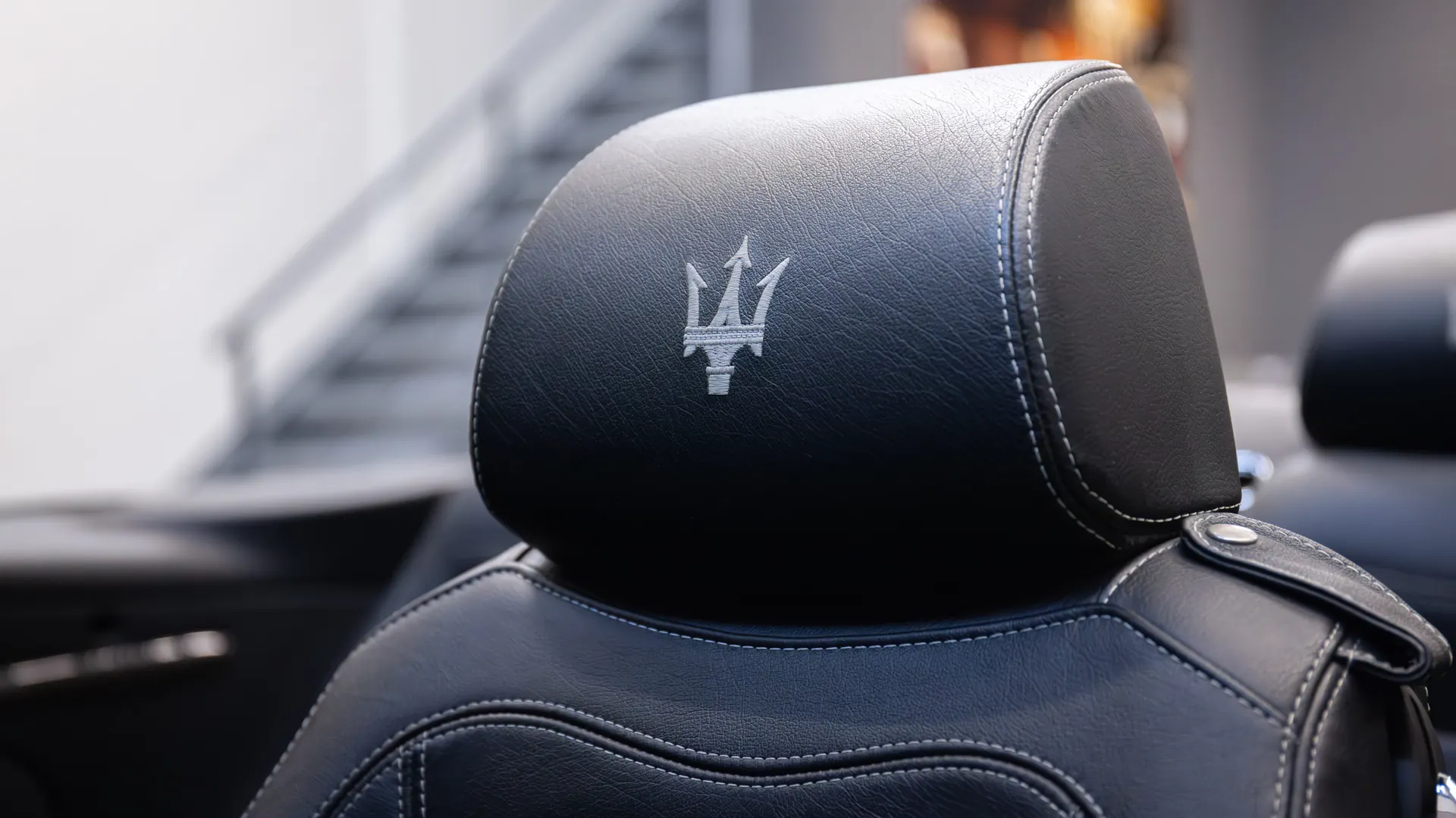 Maserati GranCabrio — photo 32