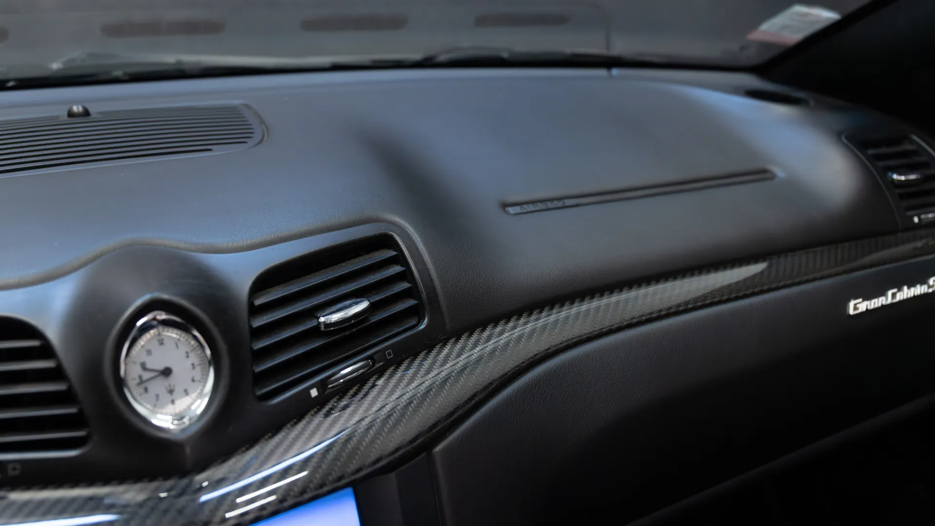 Maserati GranCabrio — photo 28