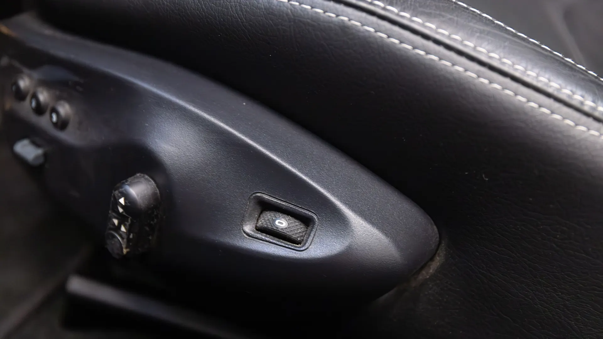 Maserati GranCabrio — photo 15