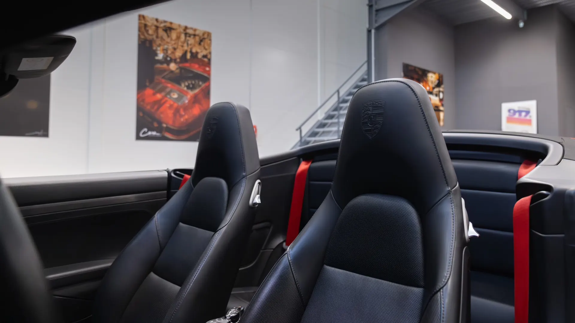 Porsche 911 — photo 22