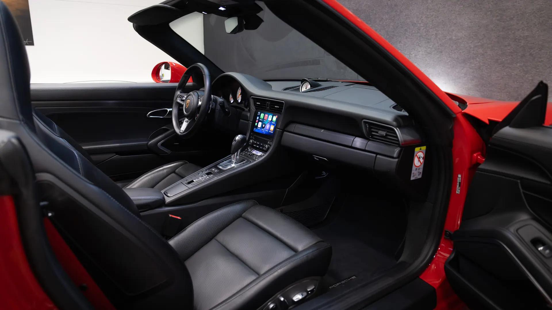 Porsche 911 — photo 42