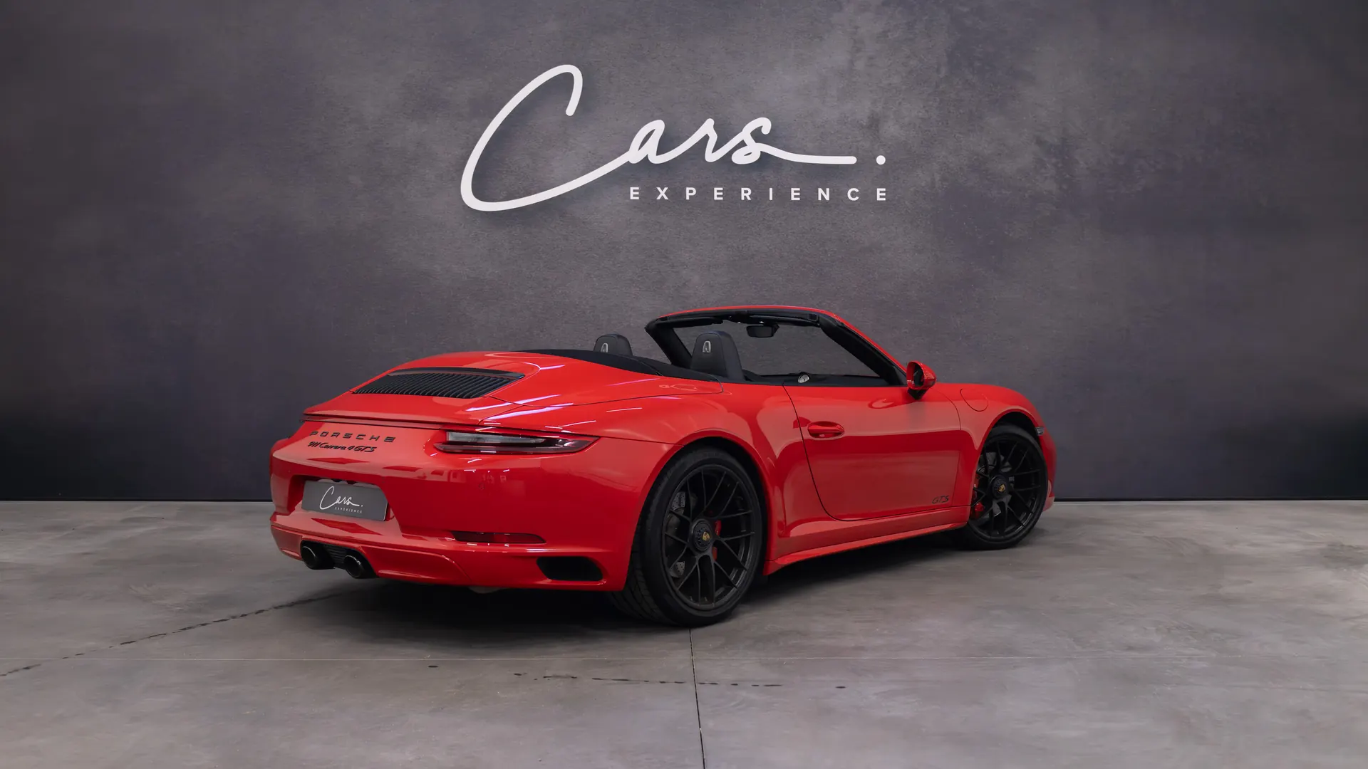 Porsche 911 — photo 7