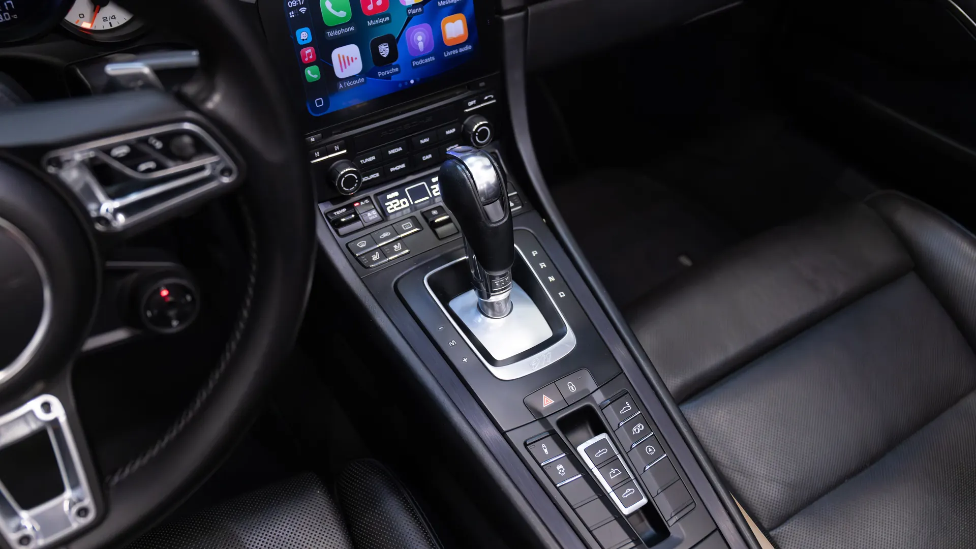 Porsche 911 — photo 34