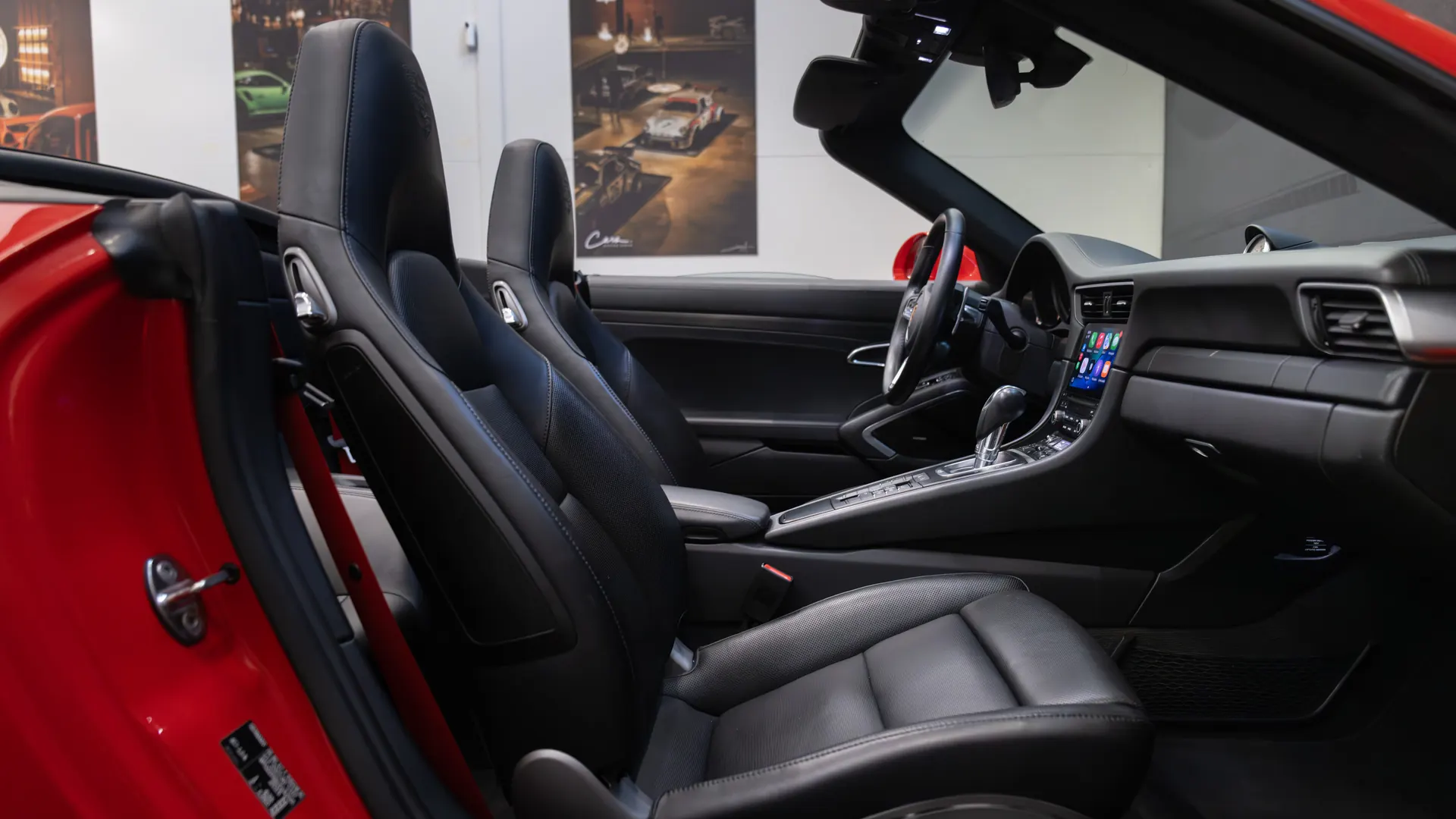 Porsche 911 — photo 41