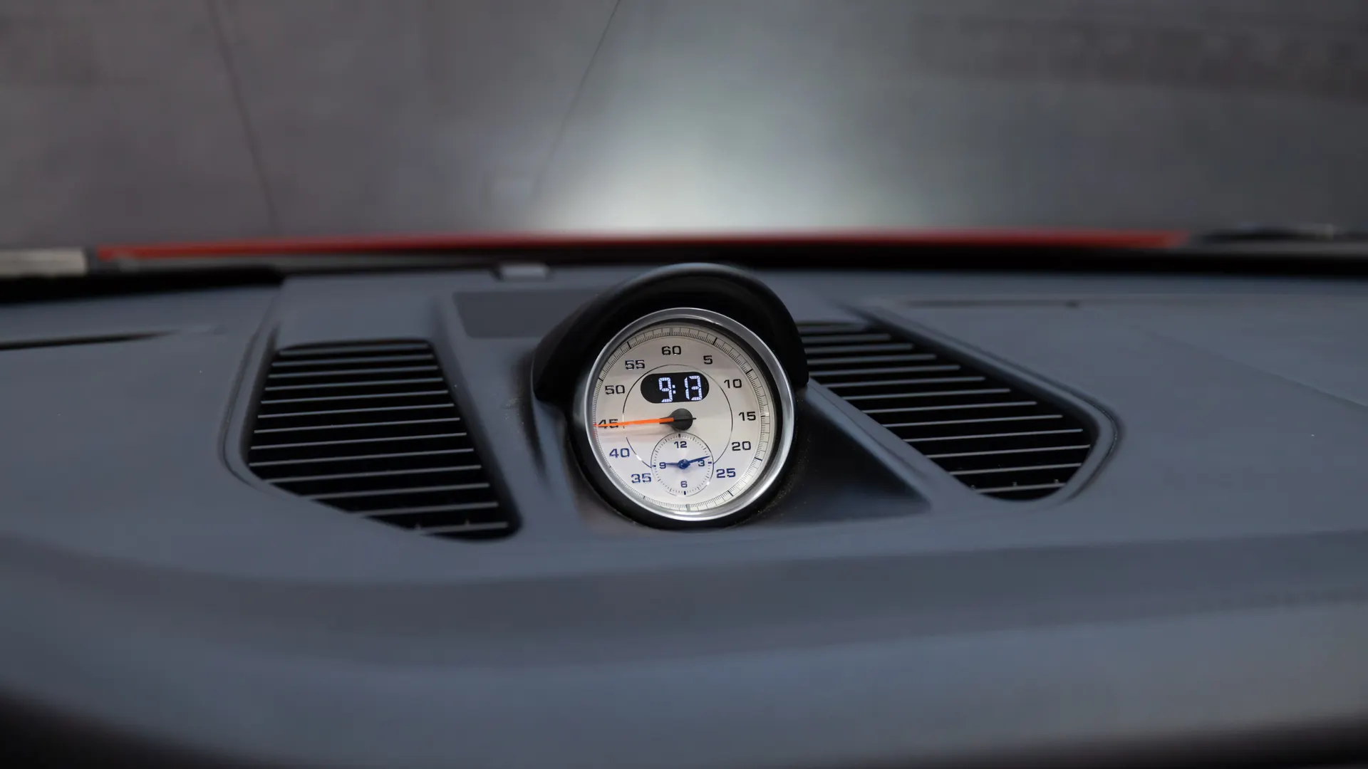 Porsche 911 — photo 40
