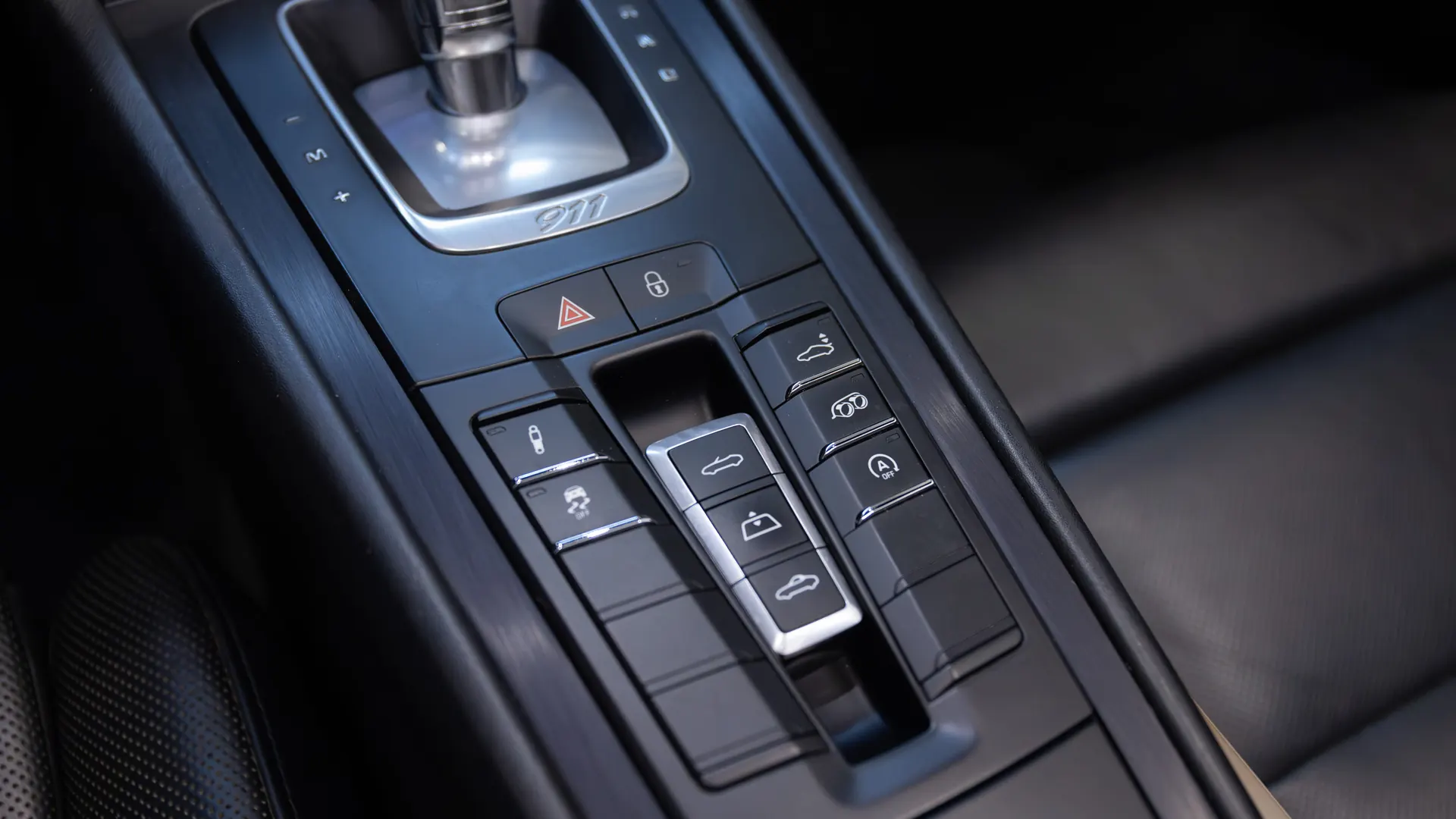 Porsche 911 — photo 35