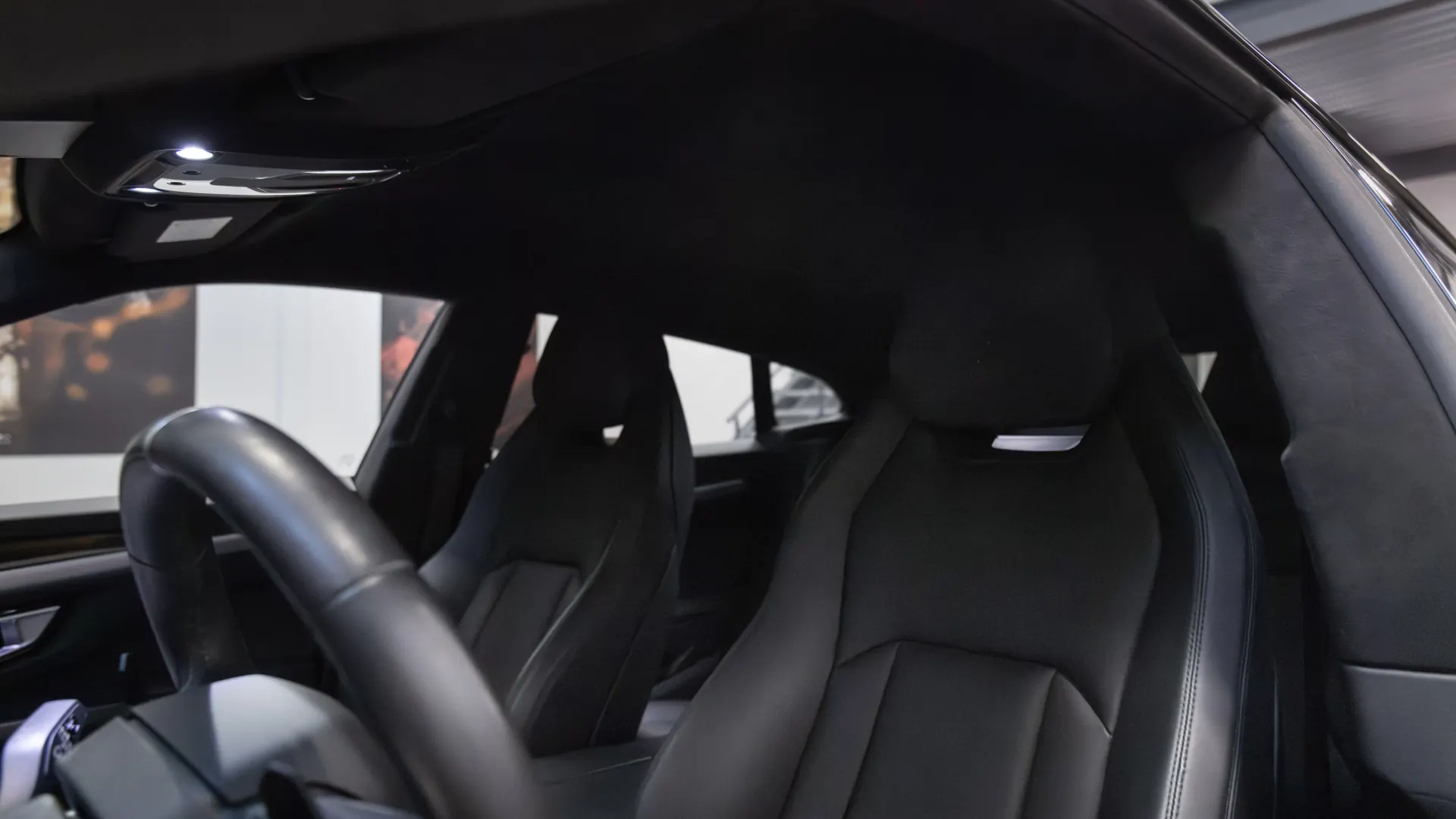 Lamborghini Urus — photo 31