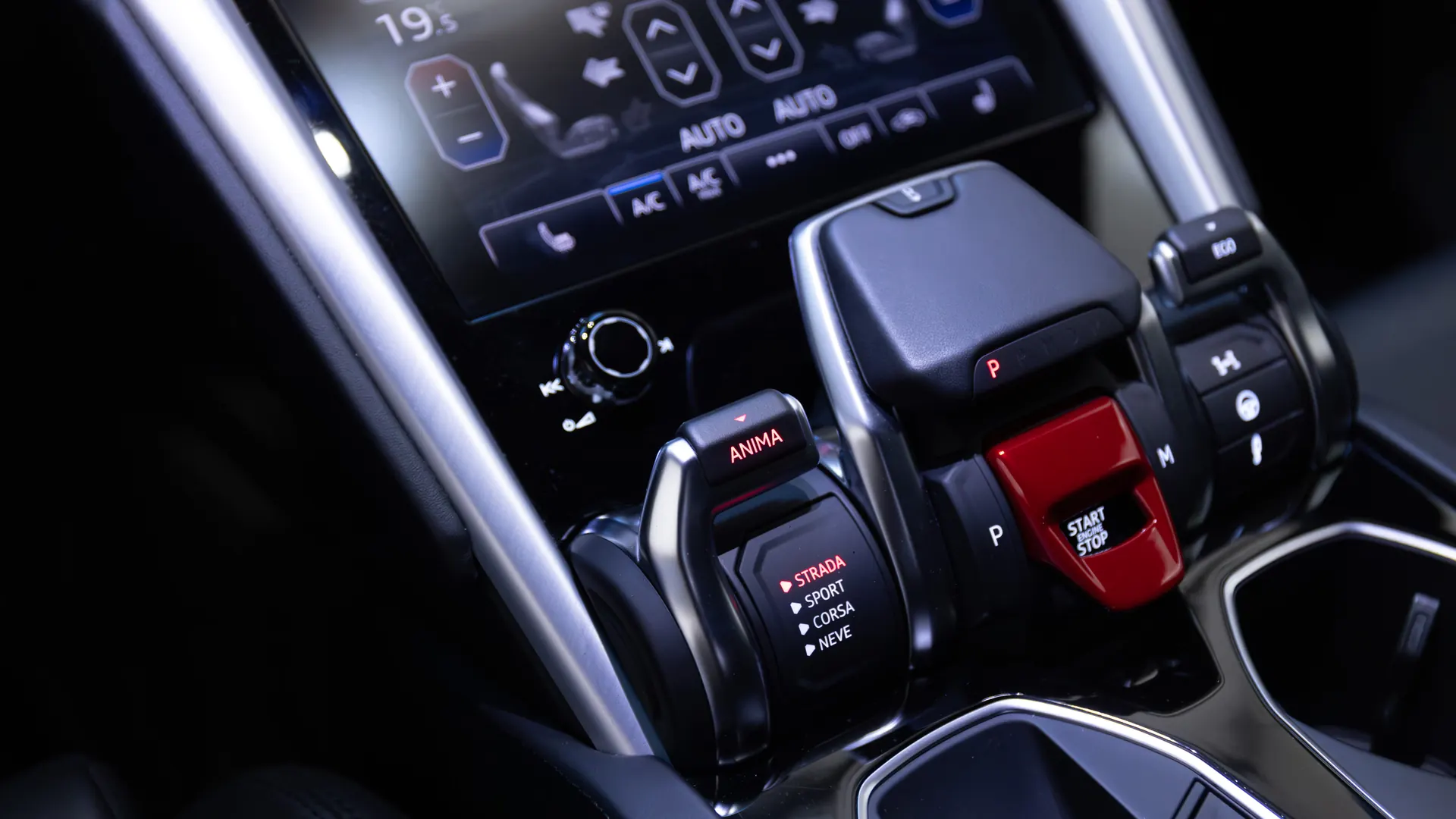 Lamborghini Urus — photo 17