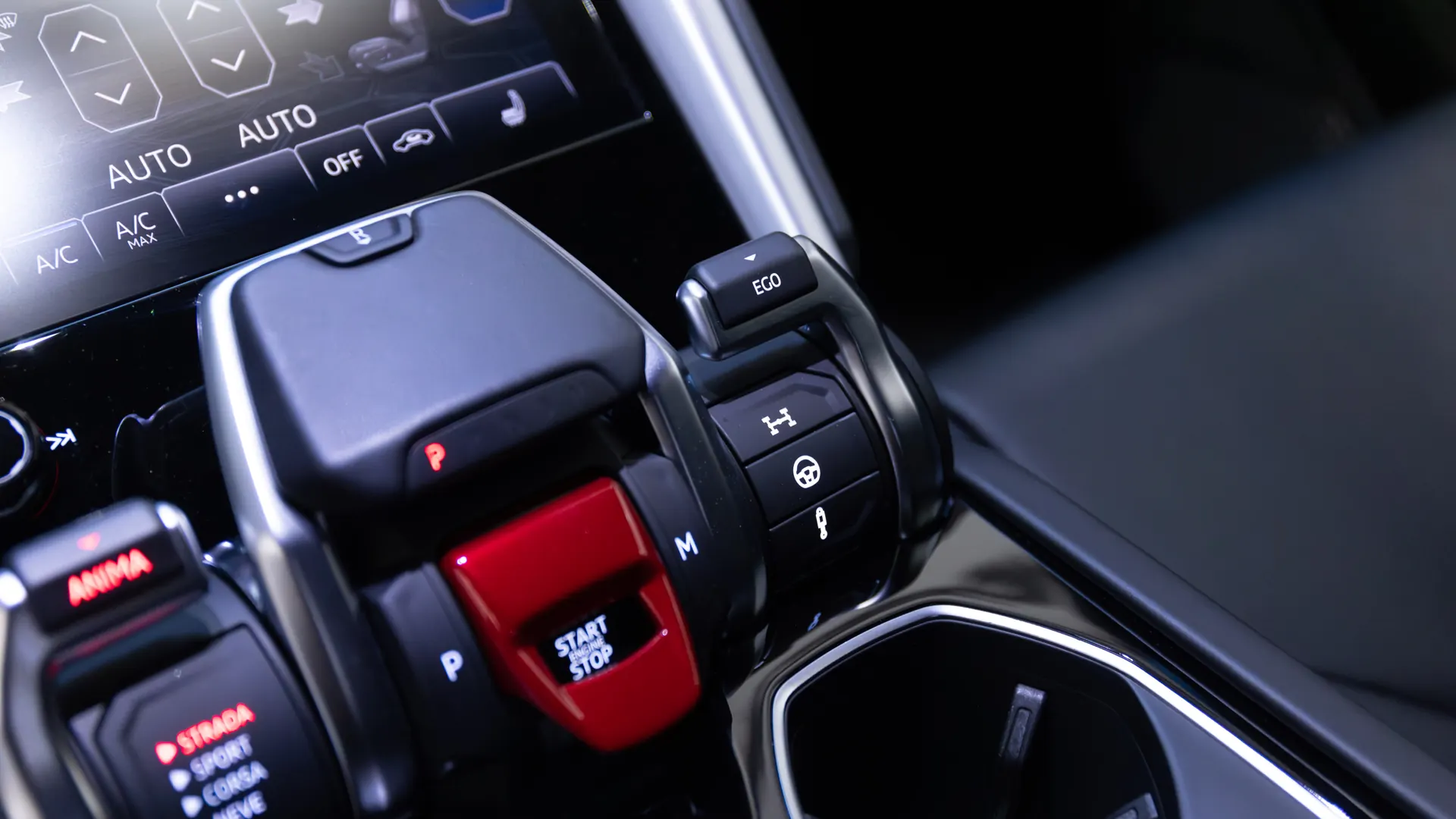 Lamborghini Urus — photo 16