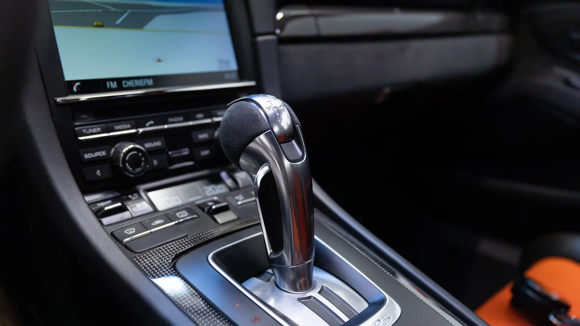 Porsche 911 — photo 27