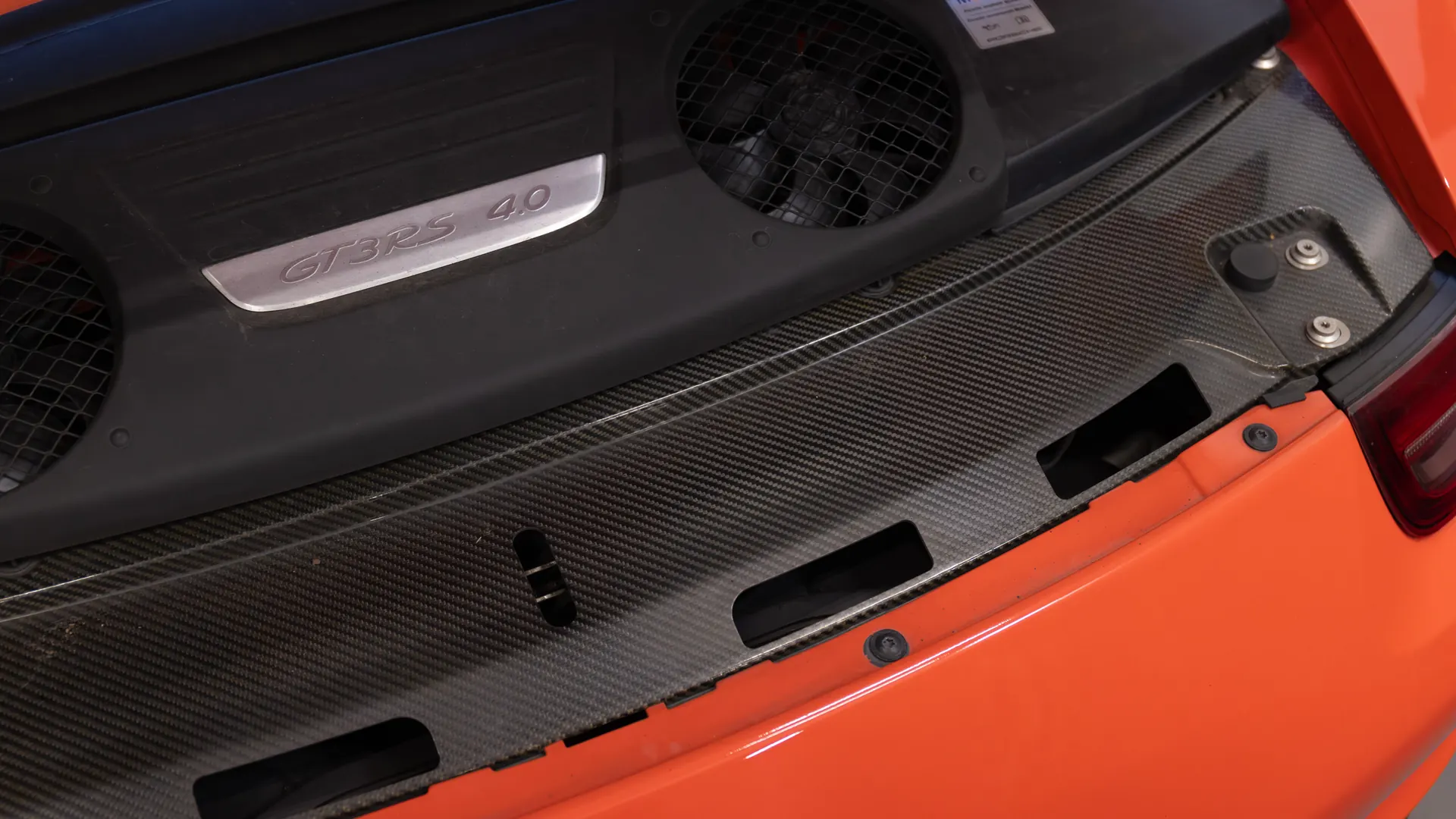 Porsche 911 — photo 30