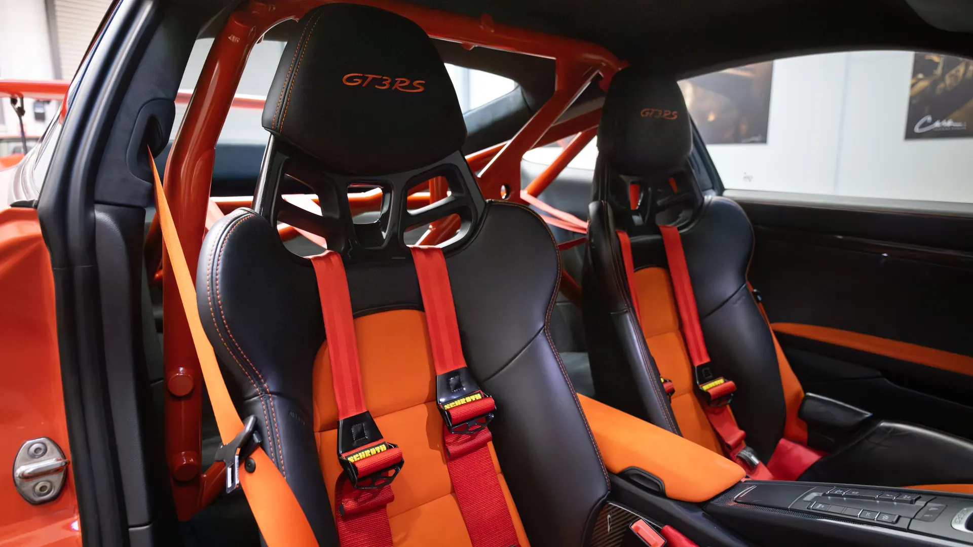 Porsche 911 — photo 23