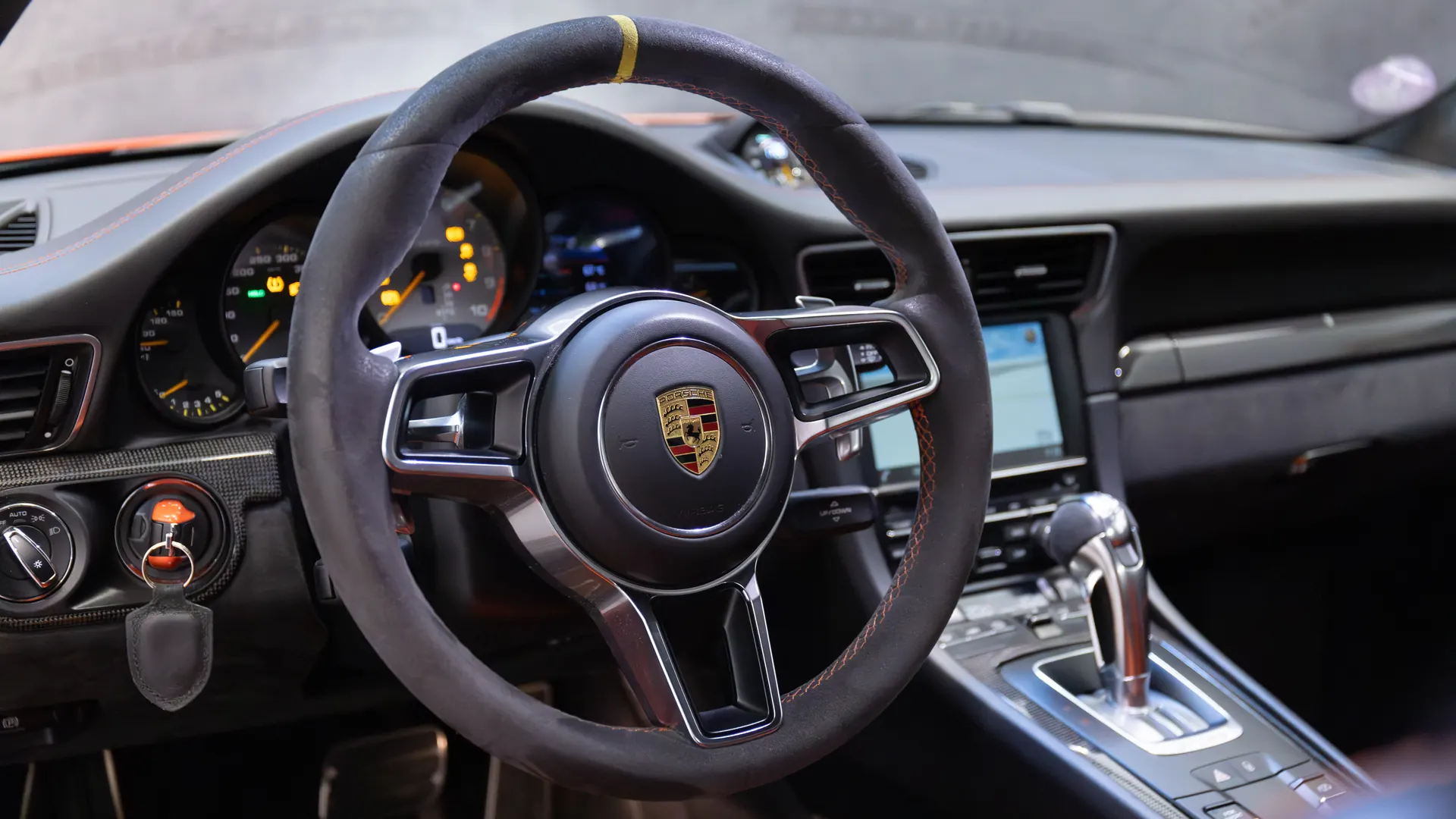 Porsche 911 — photo 15