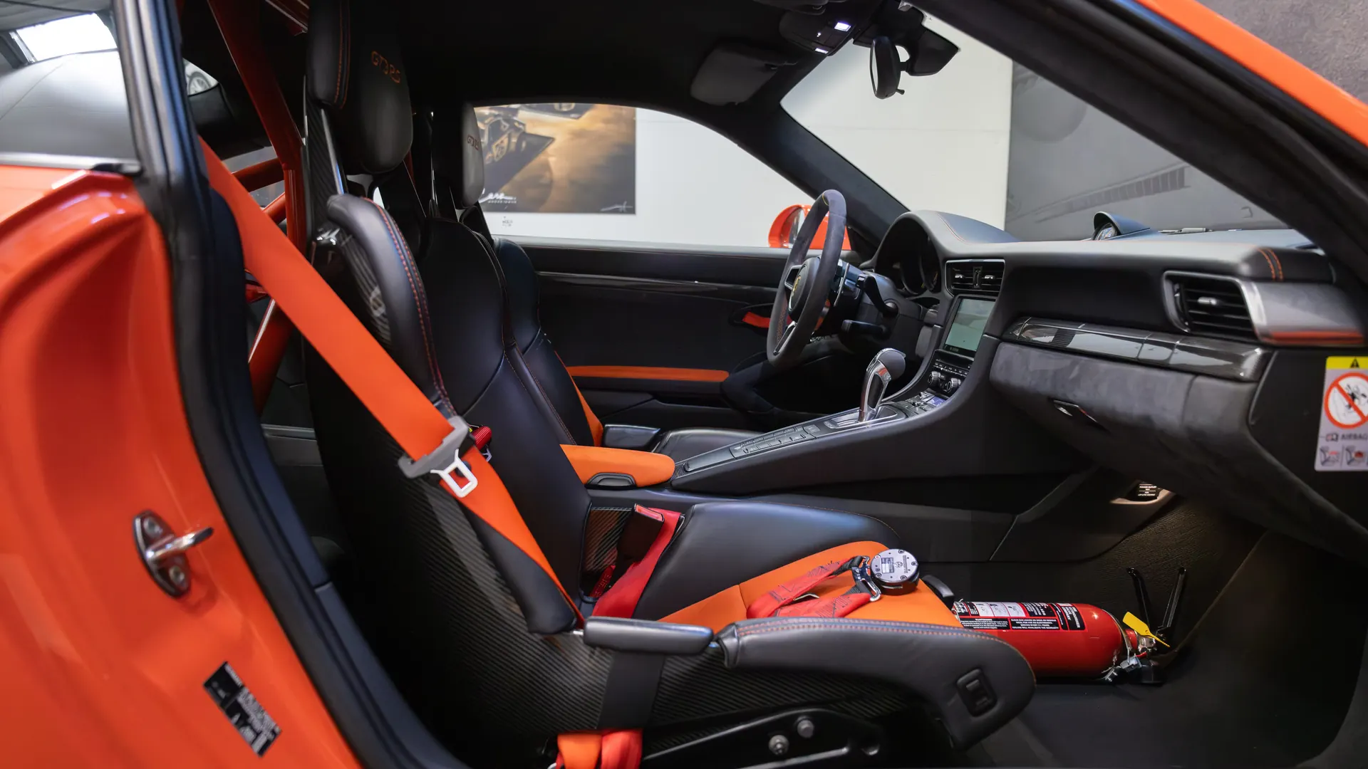 Porsche 911 — photo 22
