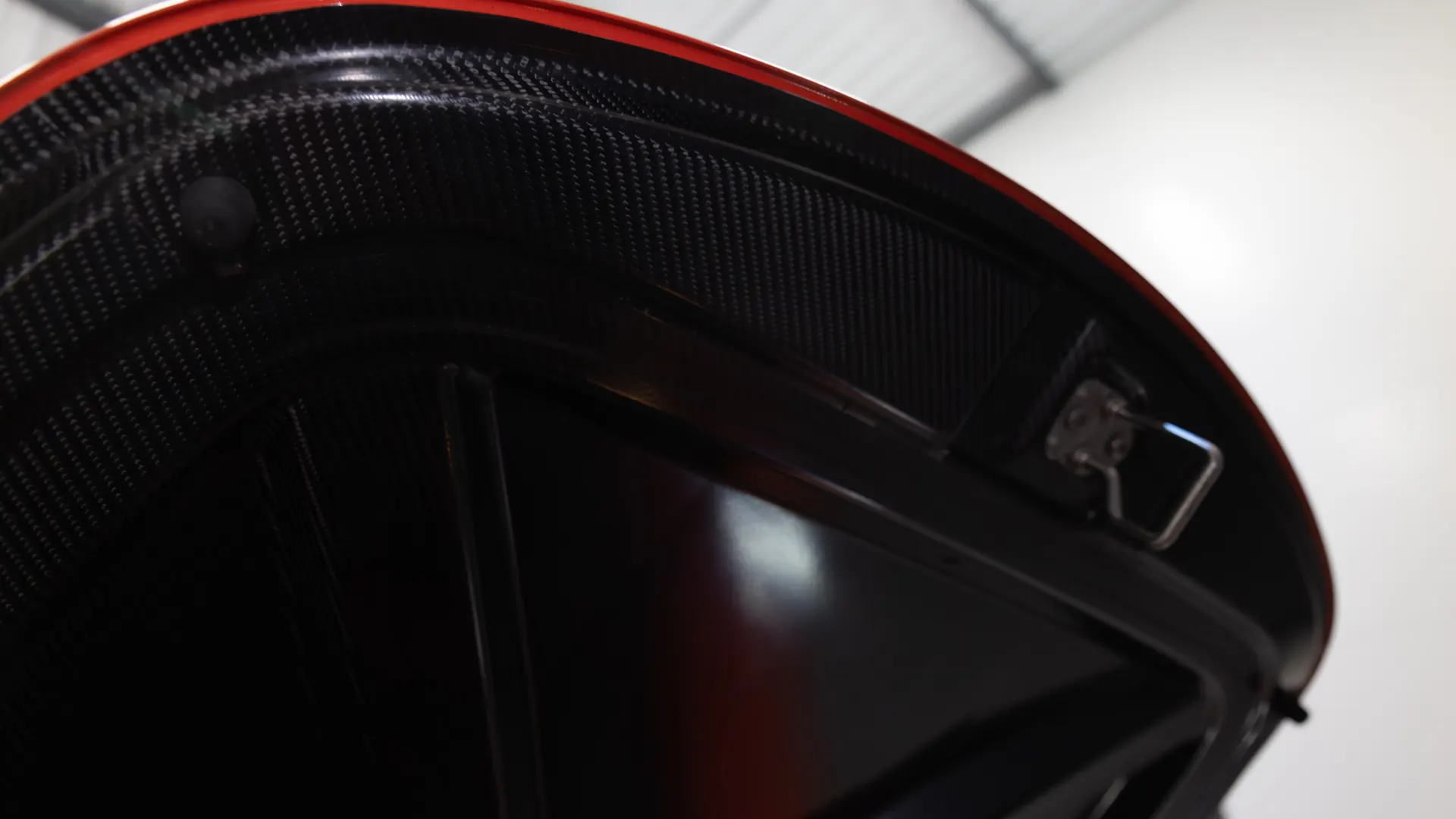 Porsche 911 — photo 33