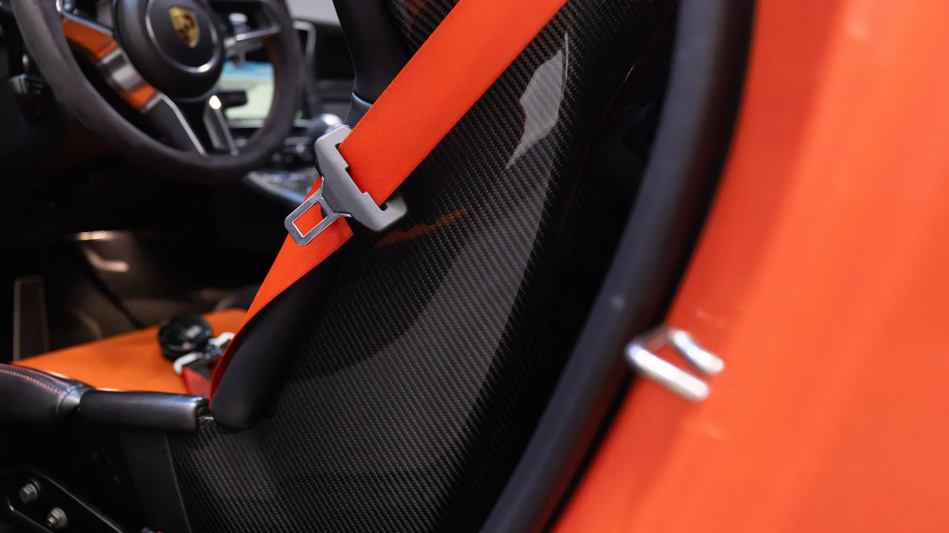 Porsche 911 — photo 24