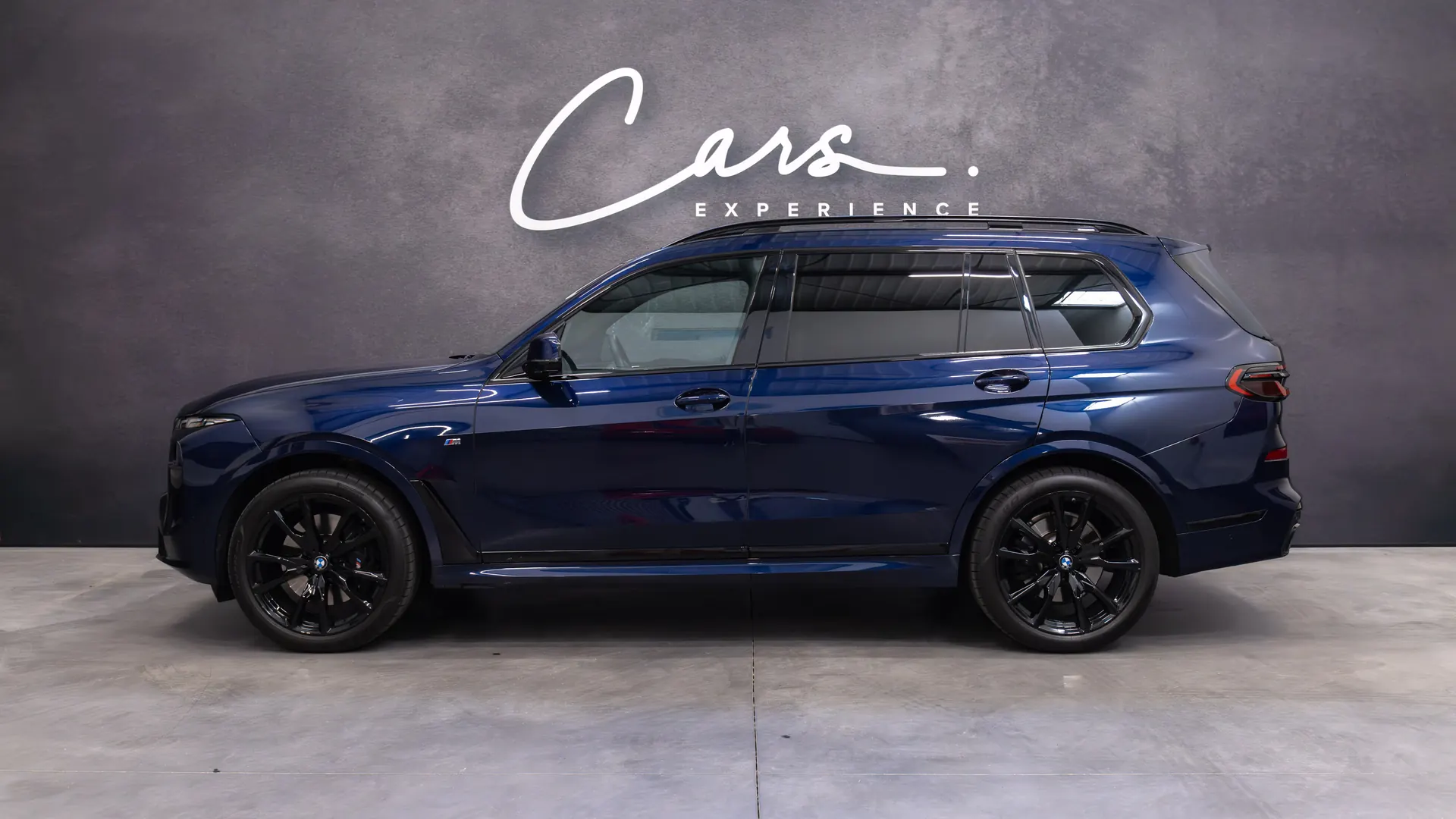 BMW X7 — photo 2