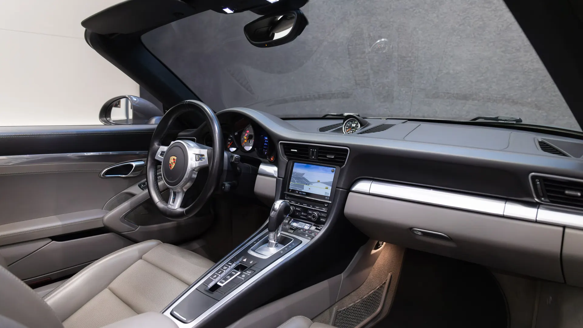 Porsche 991.1 — photo 21