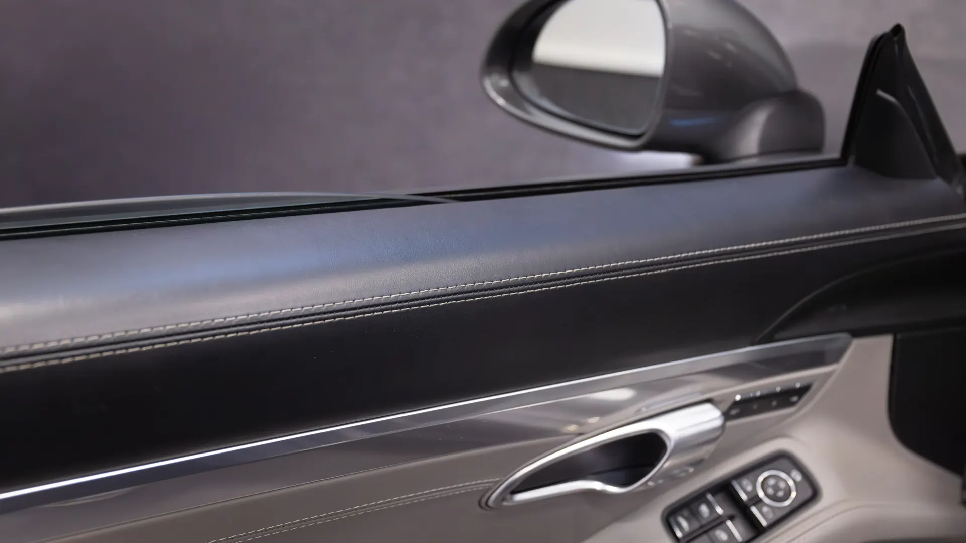 Porsche 991.1 — photo 11
