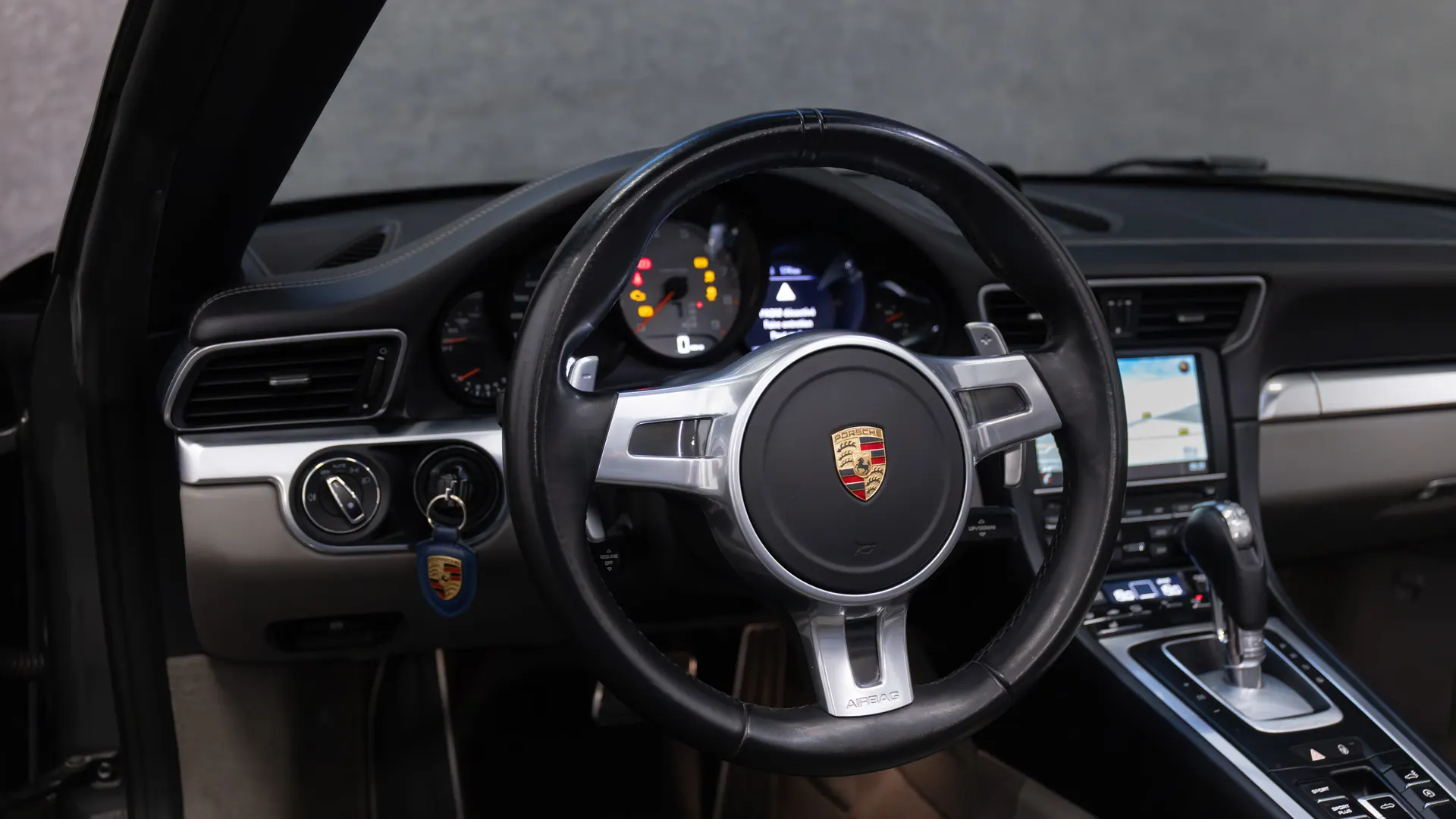 Porsche 991.1 — photo 23