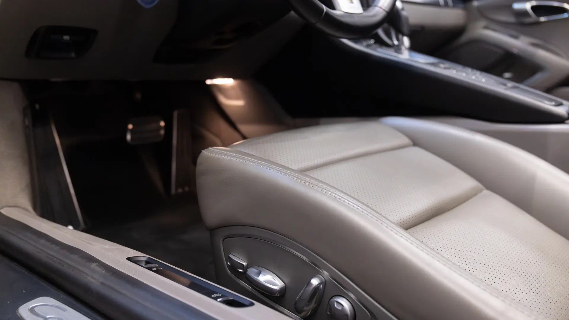 Porsche 991.1 — photo 32