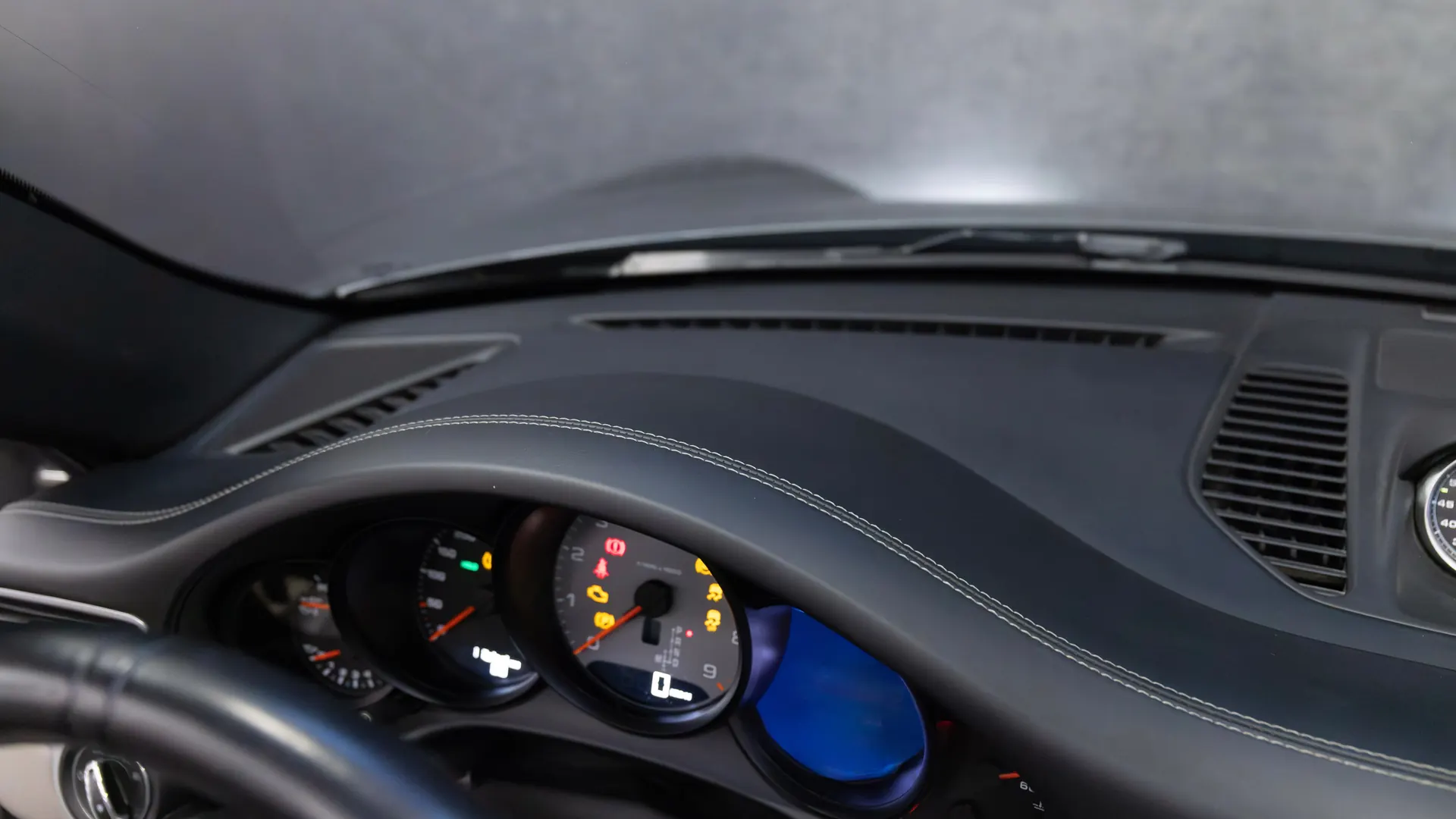 Porsche 991.1 — photo 26