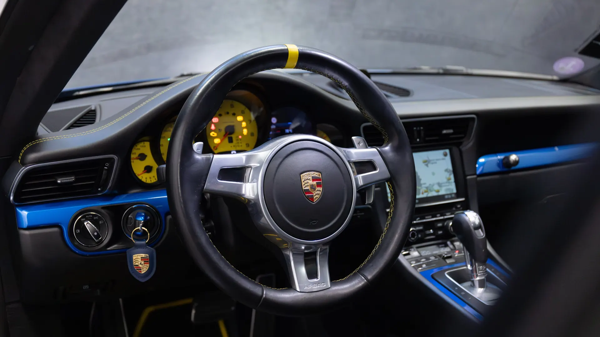Porsche 991.1 — photo 15