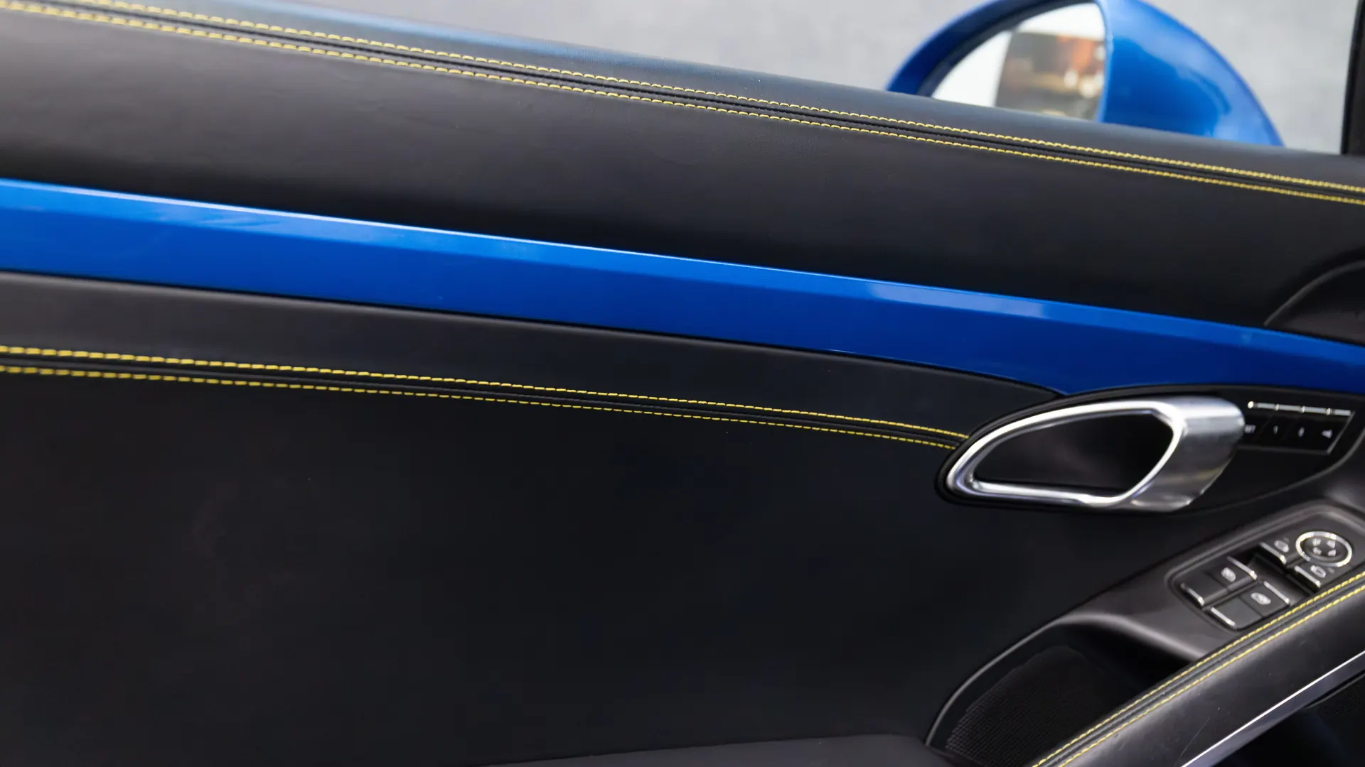 Porsche 991.1 — photo 34