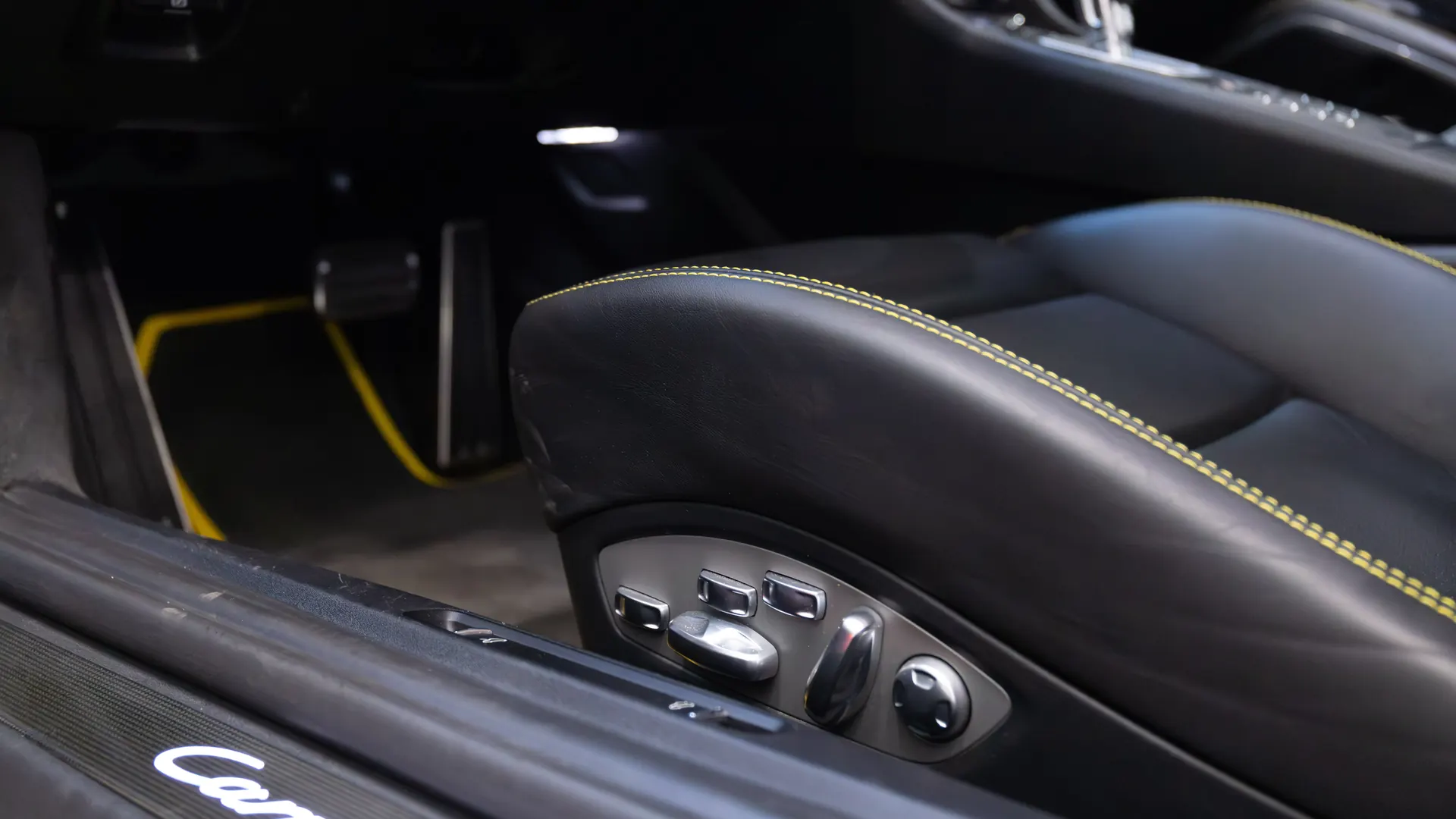 Porsche 991.1 — photo 31