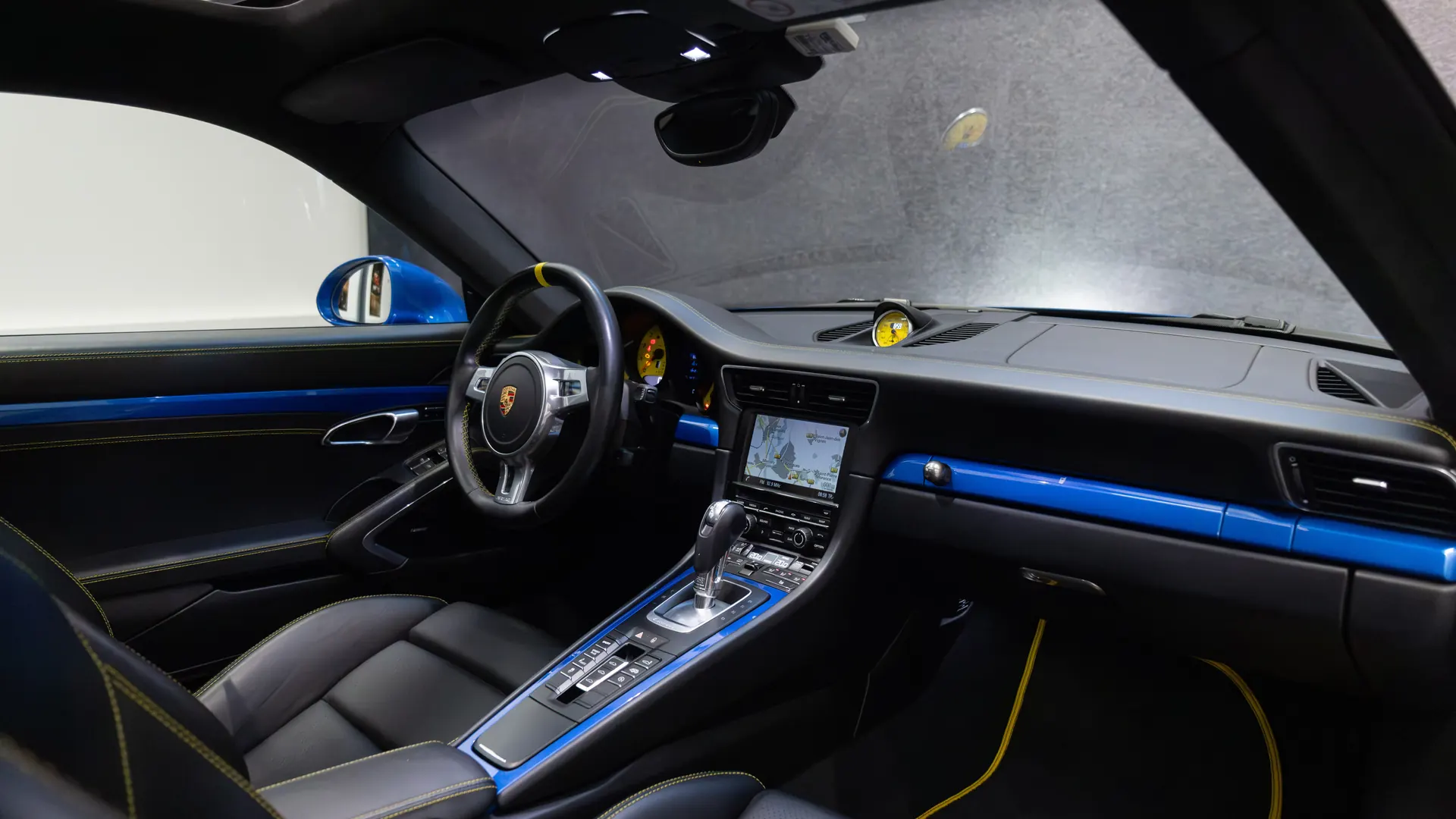 Porsche 991.1 — photo 23