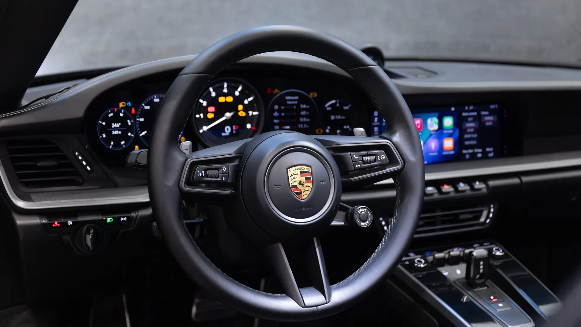 Porsche 911 — photo 12