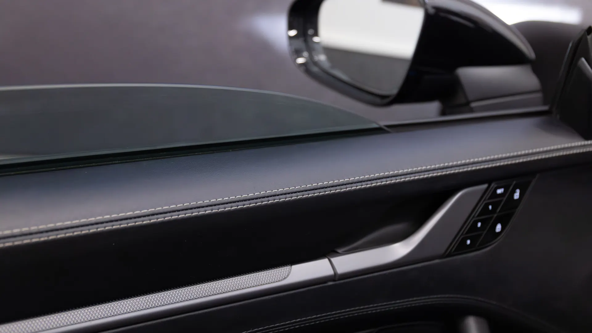 Porsche 911 — photo 24