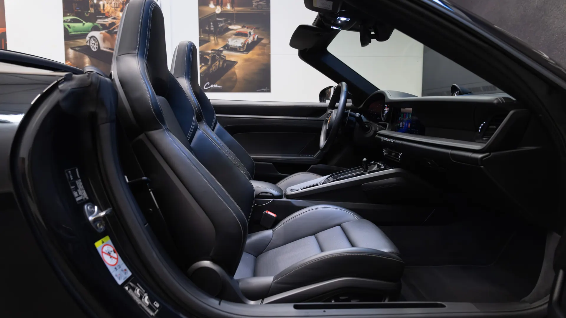 Porsche 911 — photo 20