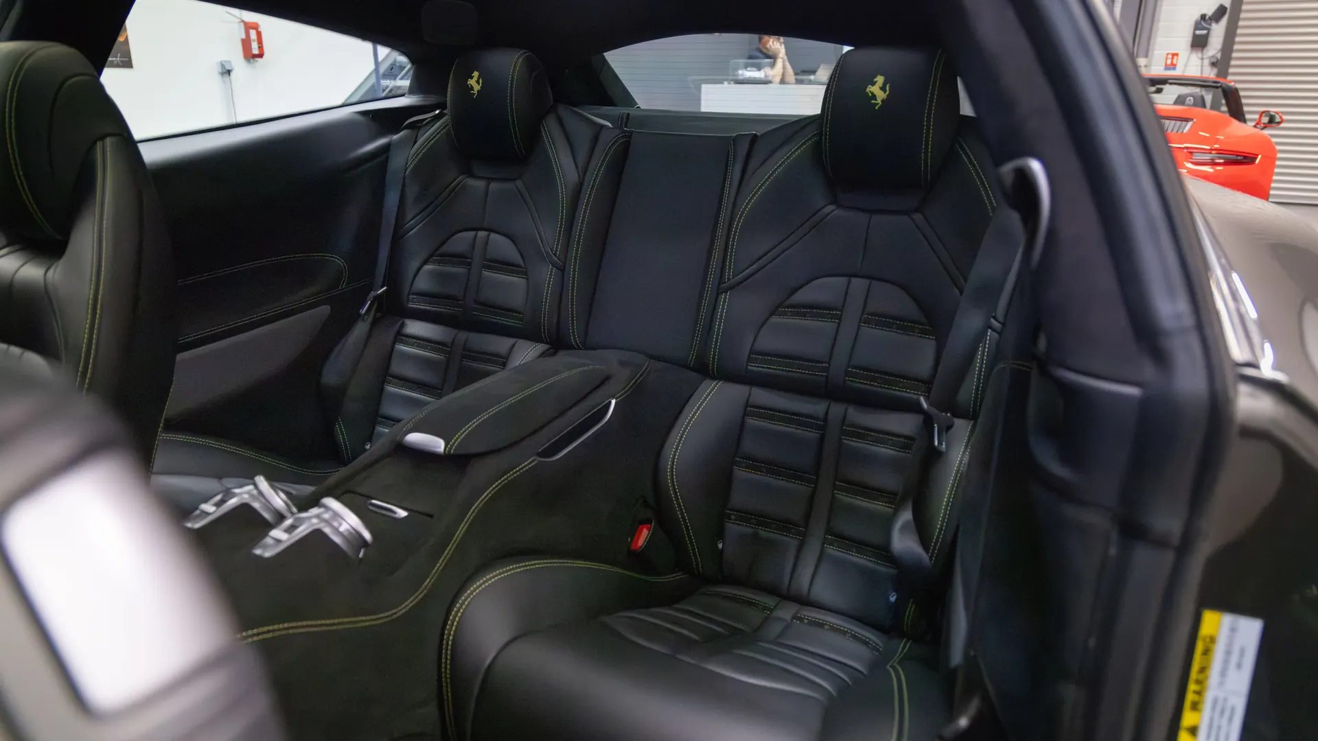 Ferrari GTC4Lusso — photo 18