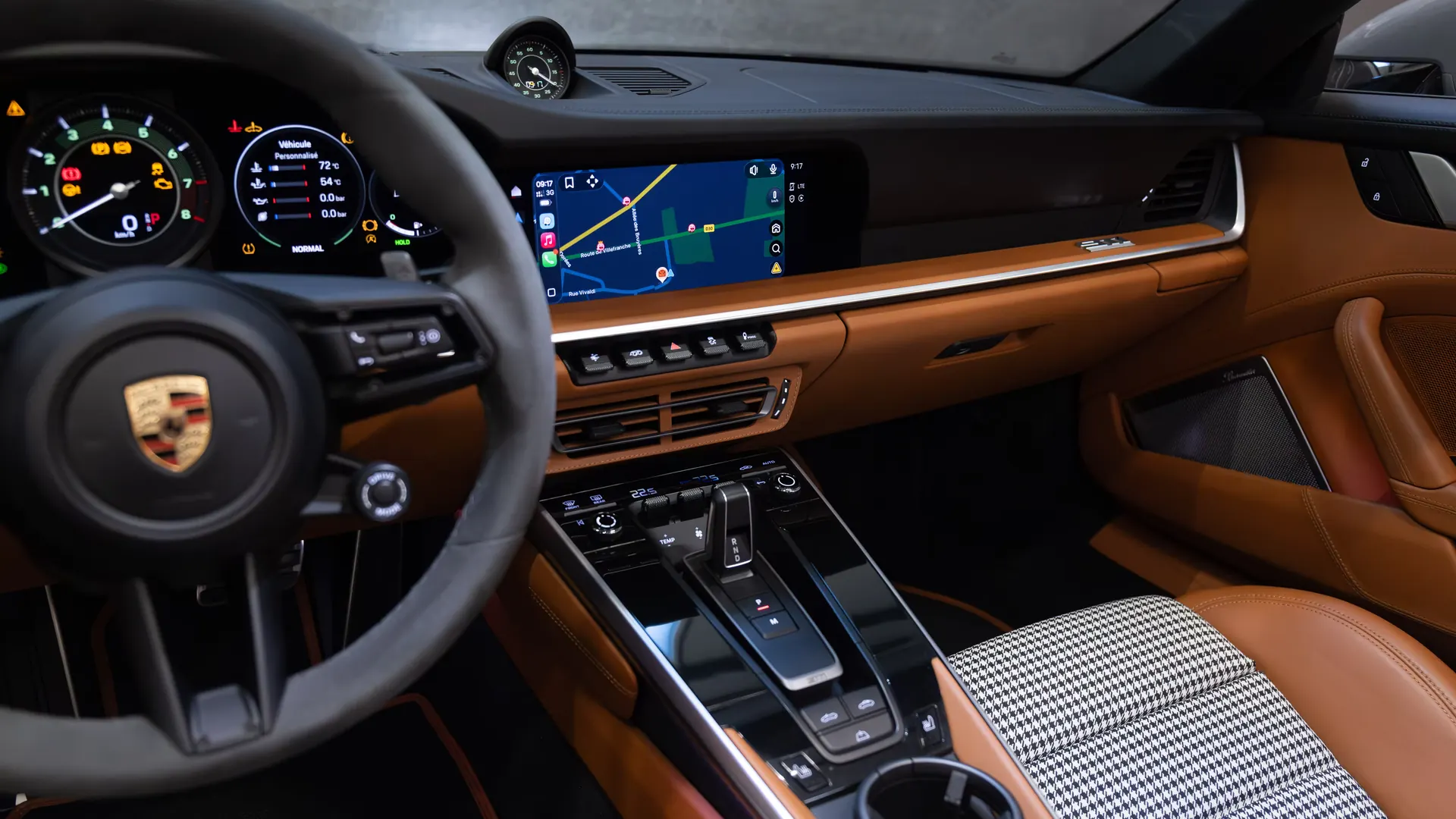 Porsche 911 — photo 25